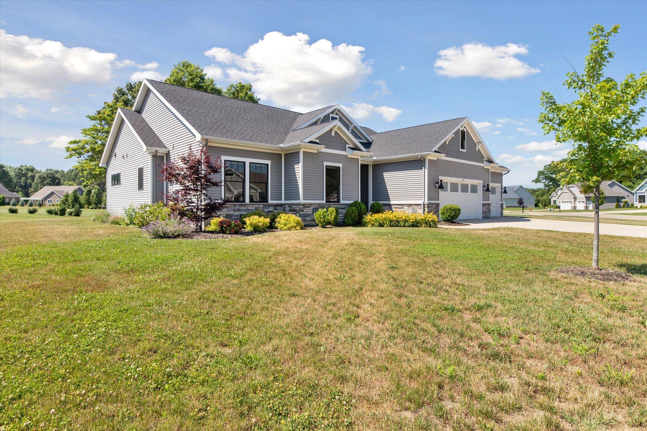 St. Joseph, MI 49085,1850 Fox Prairie Road
