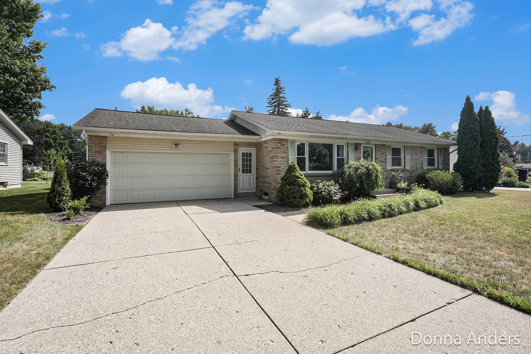 Kentwood, MI 49508,5438 Greenboro SE Drive