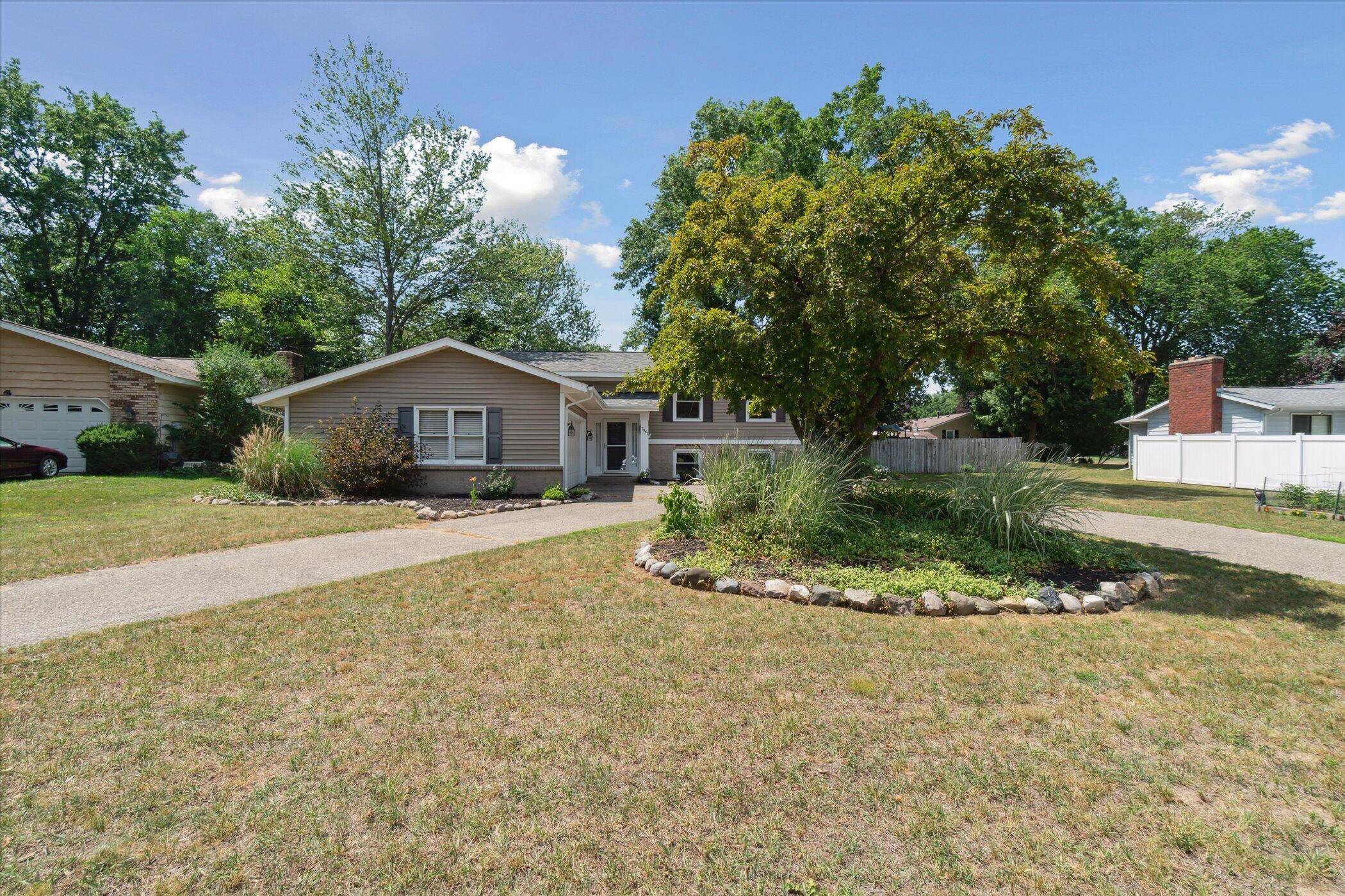 Jenison, MI 49428,7941 Kinmont Court