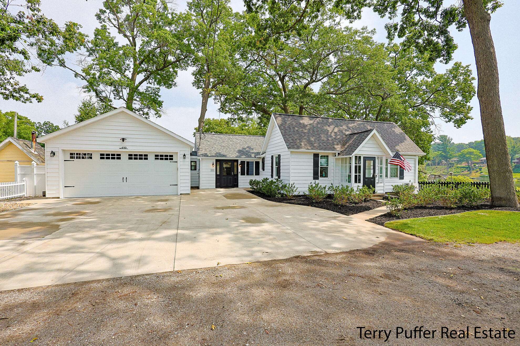 Muskegon, MI 49445,490 S Bear Lake Road