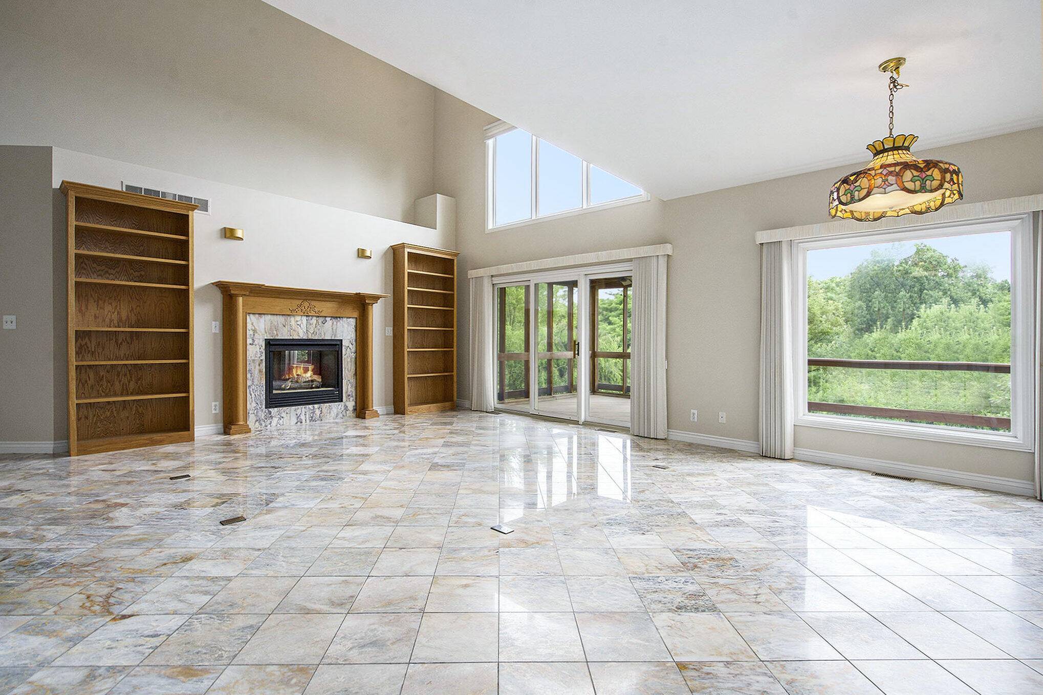 Ann Arbor, MI 48105,436 Pine Brae Street