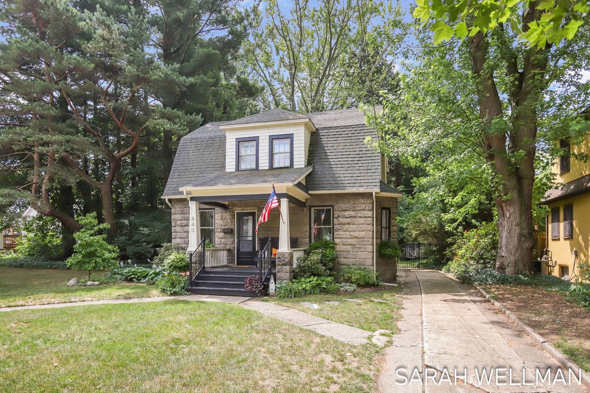 South Haven, MI 49090,840 Superior Street