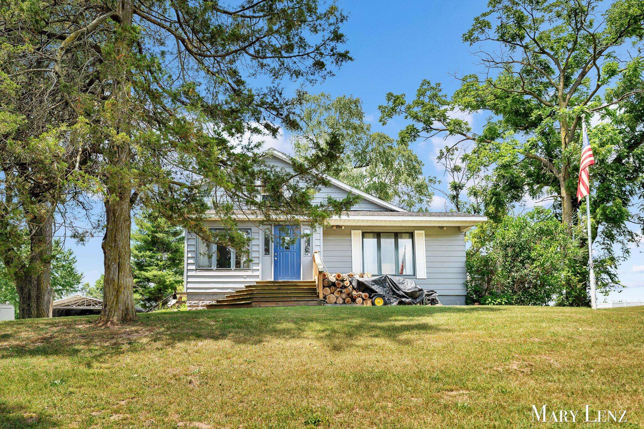 Comstock Park, MI 49321,5537 Bristol NW Avenue