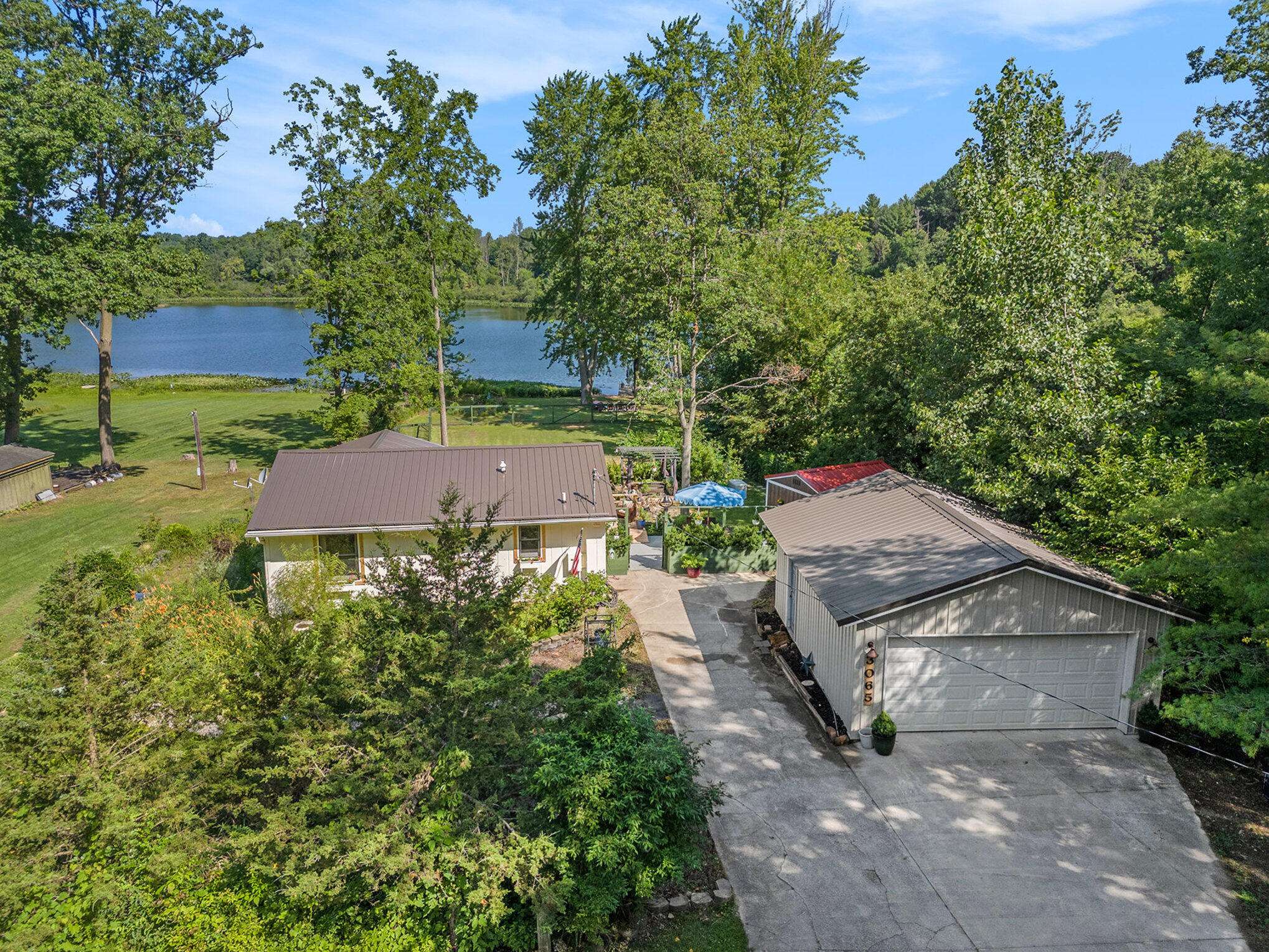 Allegan, MI 49010,3065 Perch Drive