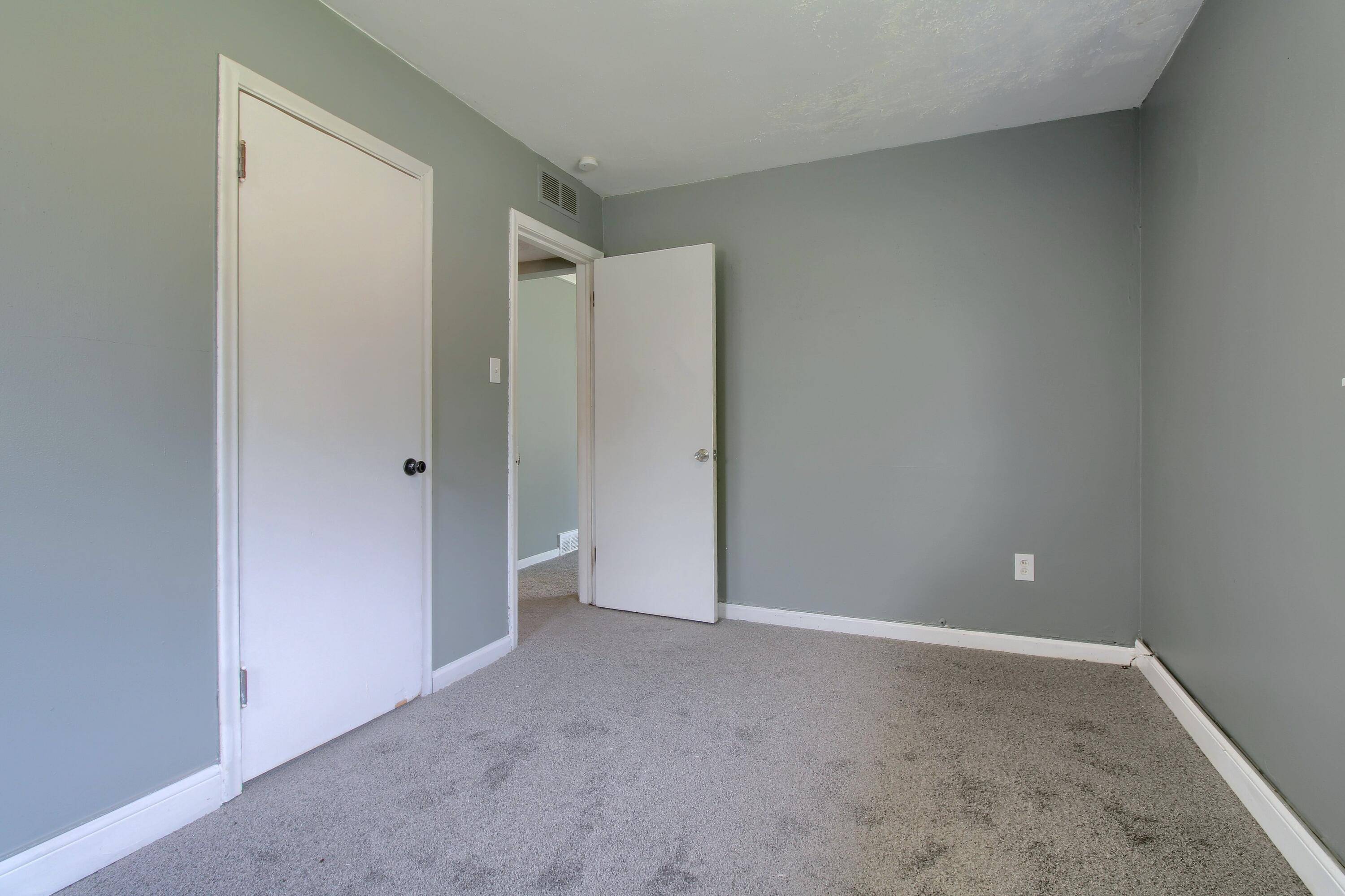 Inkster, MI 48141,28503 HAZELWOOD Street