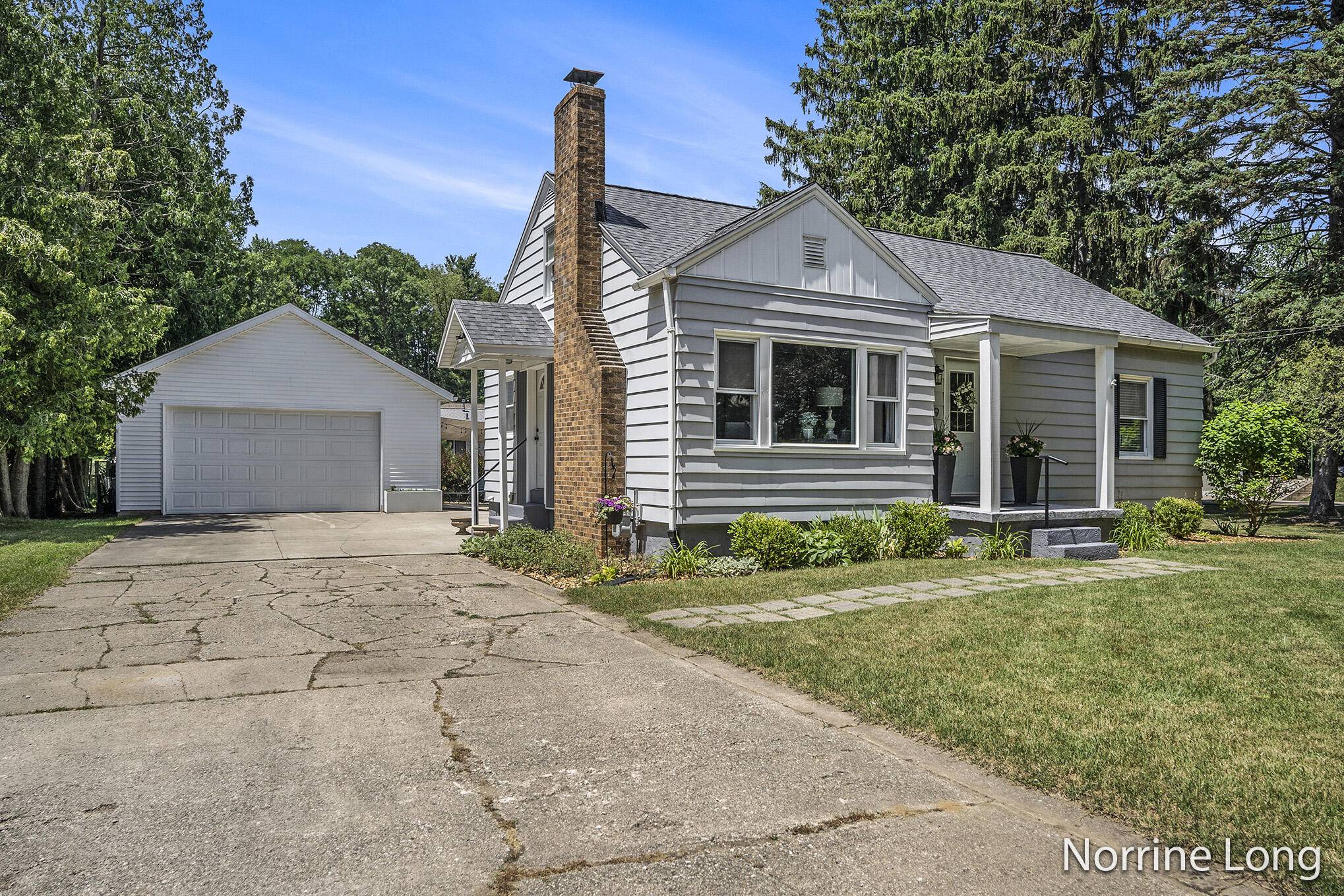 Grand Rapids, MI 49504,429 Oakhurst NW Avenue