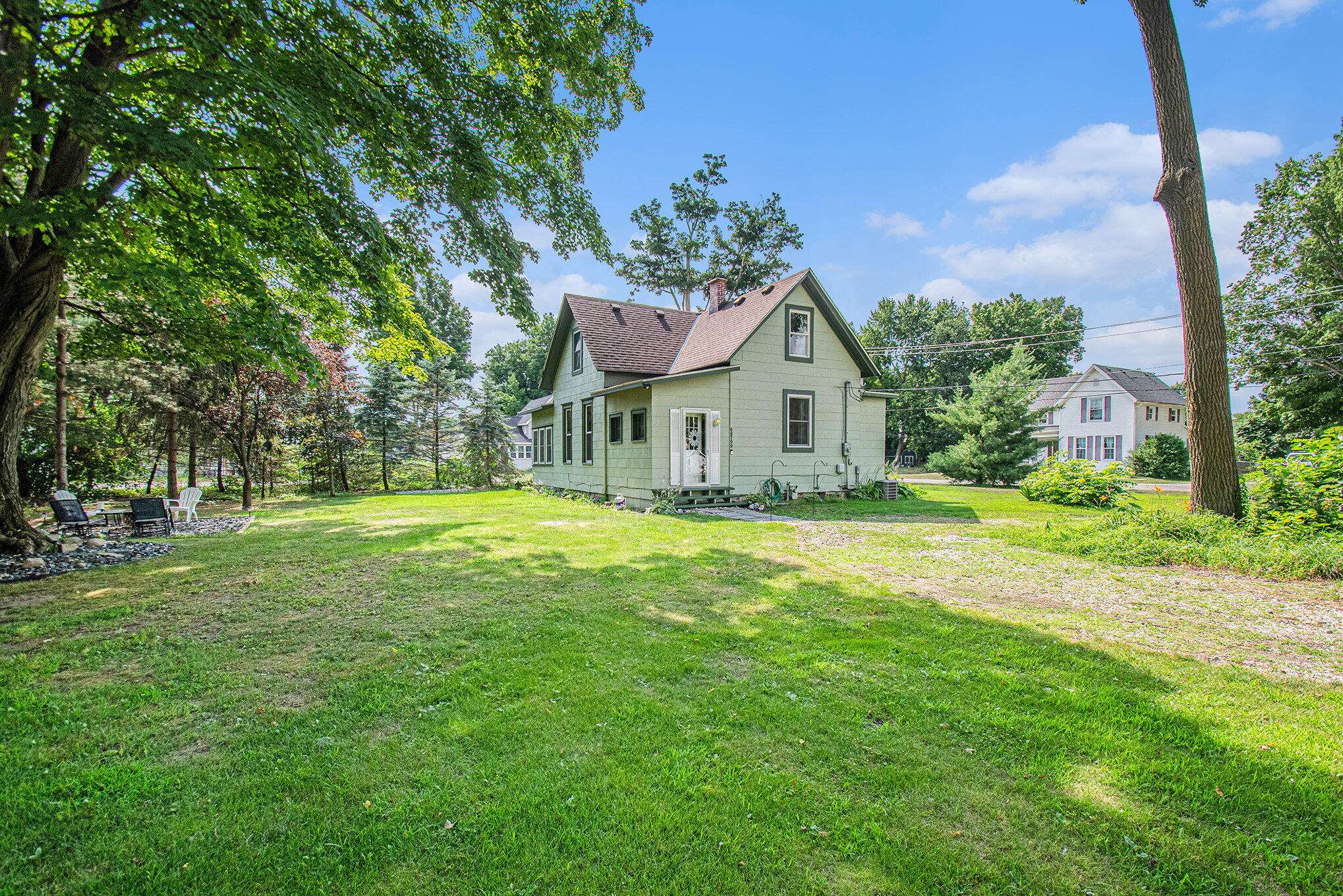Edwardsburg, MI 49112,68799 Cass