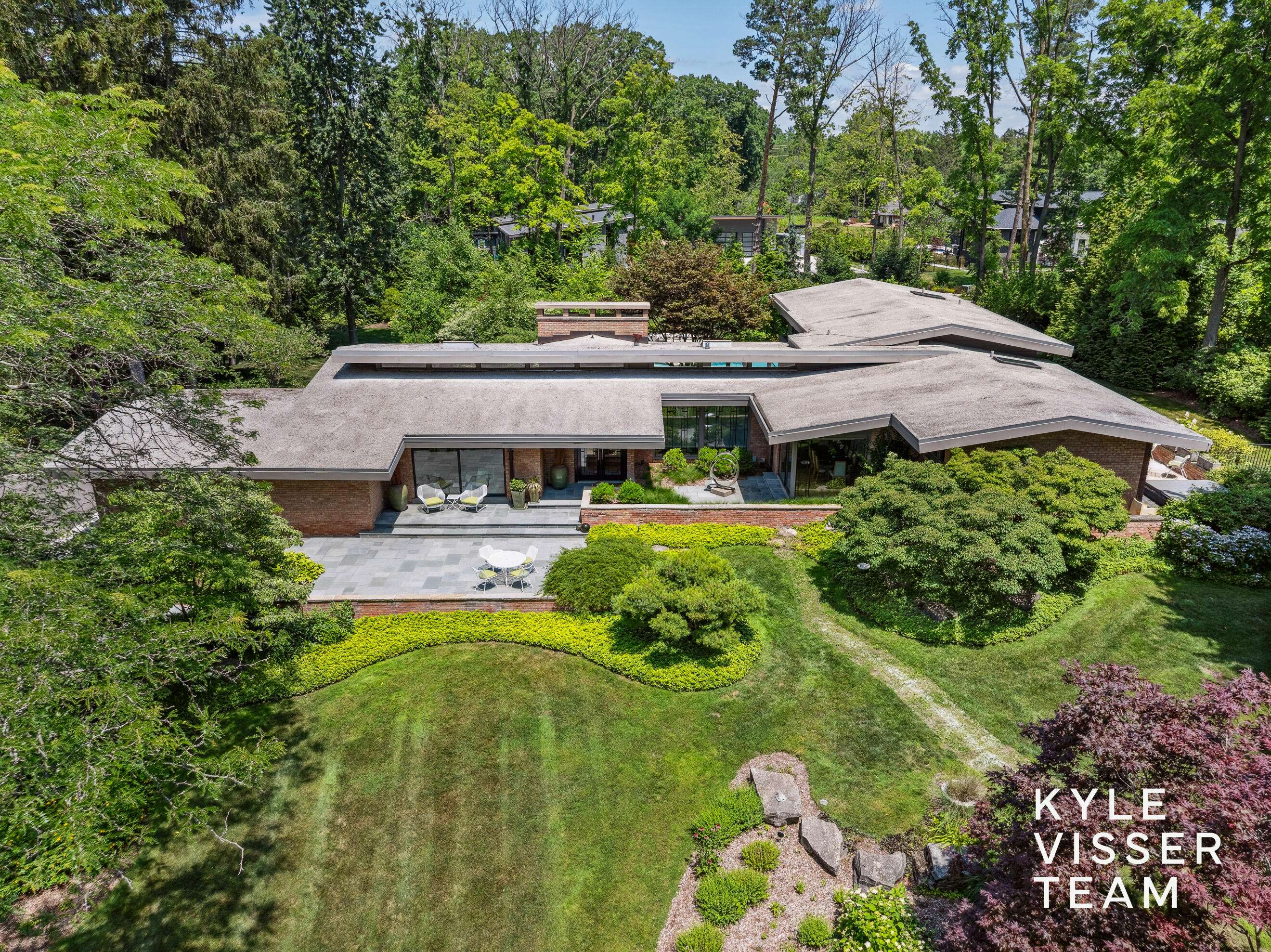 Grand Rapids, MI 49506,130 Robinwood SE Avenue