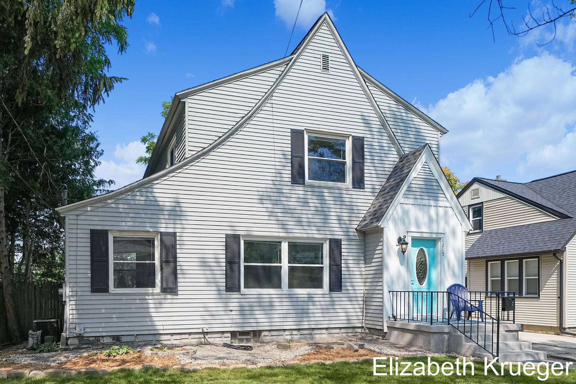 Grand Rapids, MI 49505,1215 Emerald NE Avenue