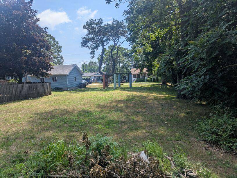 New Buffalo, MI 49117,313 S Willard Street
