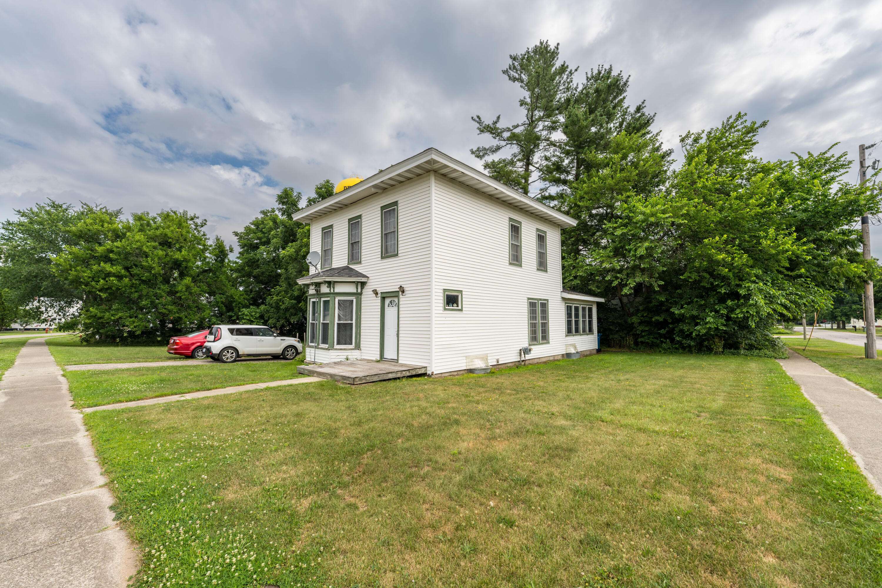 Decatur, MI 49045,109 E St Marys Street