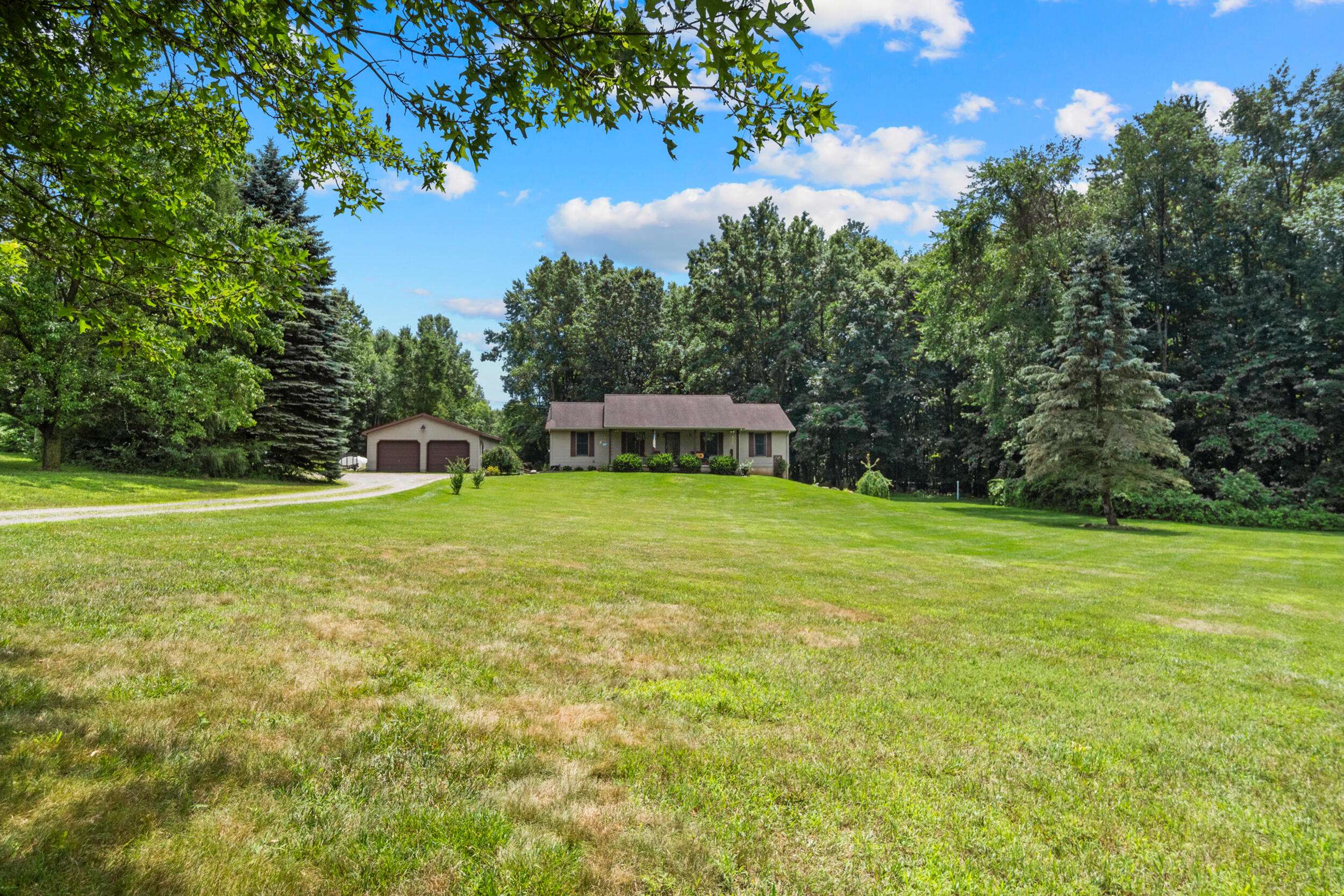 Parma, MI 49269,7899 Benn Road