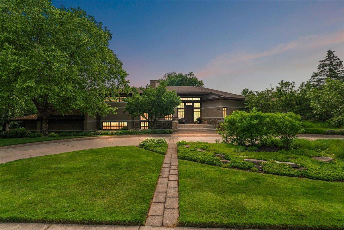 Grand Rapids, MI 49546,1878 Watermark SE Drive