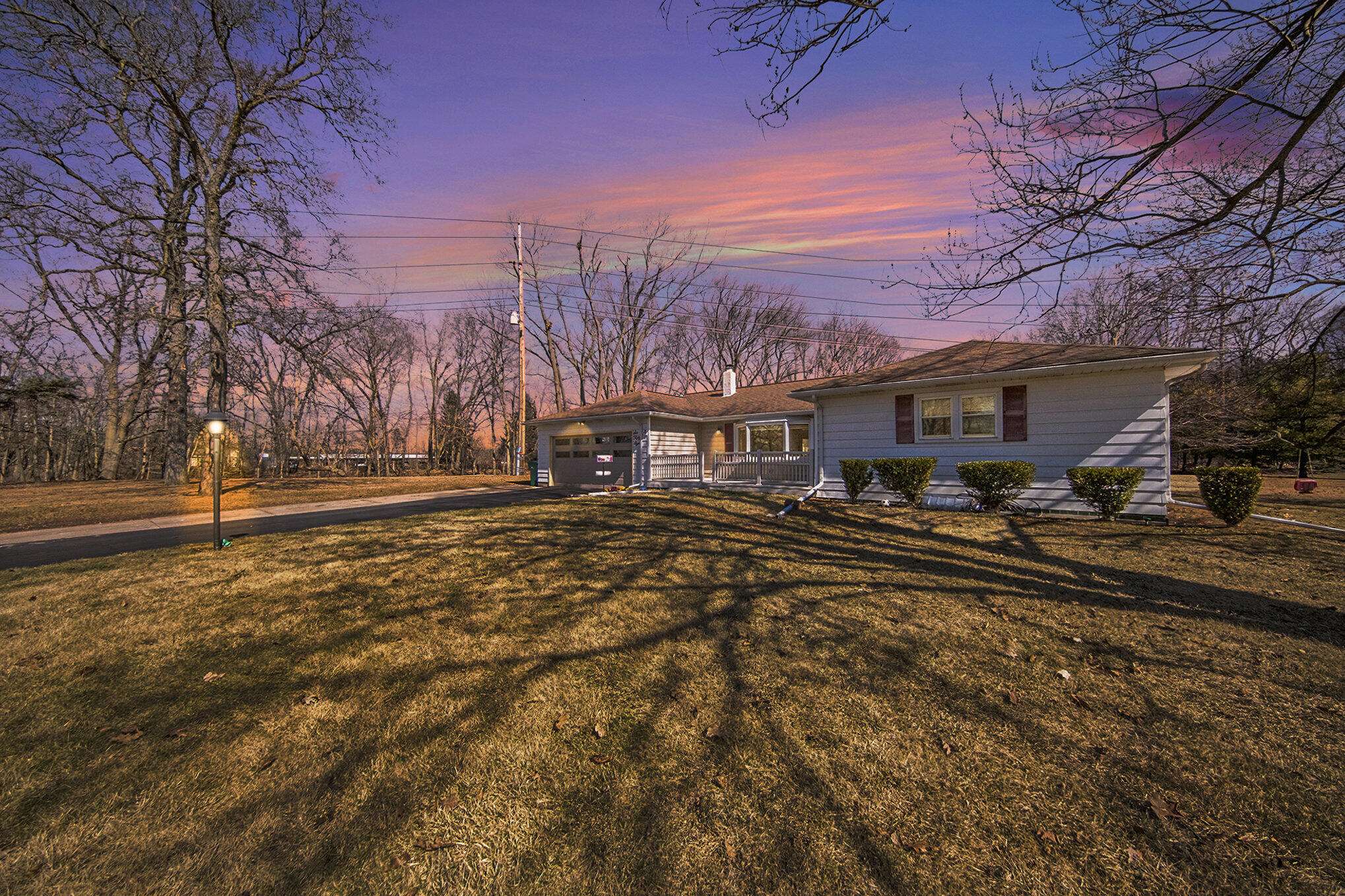 Saline, MI 48176,658 Hickory Lane