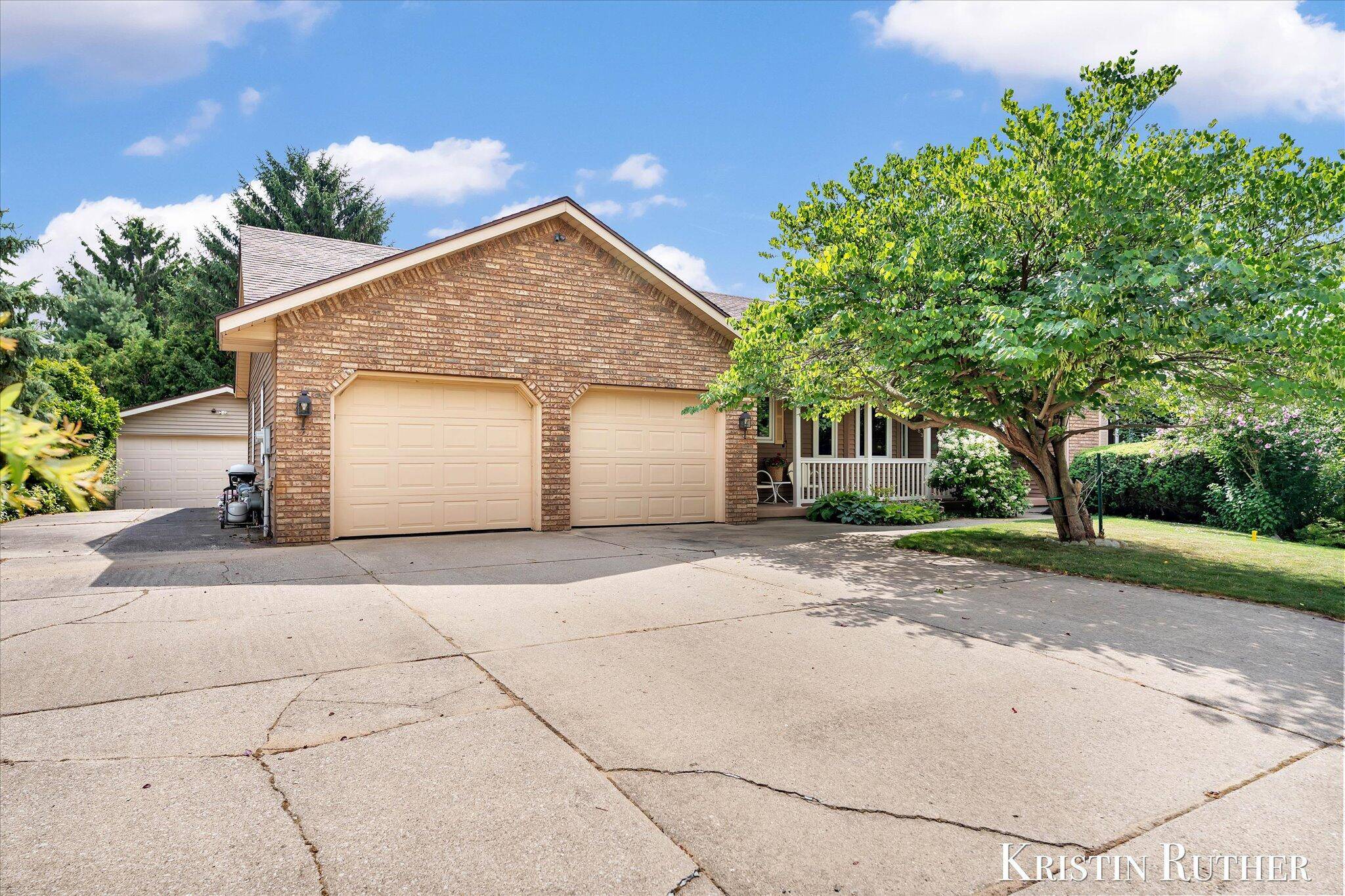 Hudsonville, MI 49426,6838 Rollingview Drive