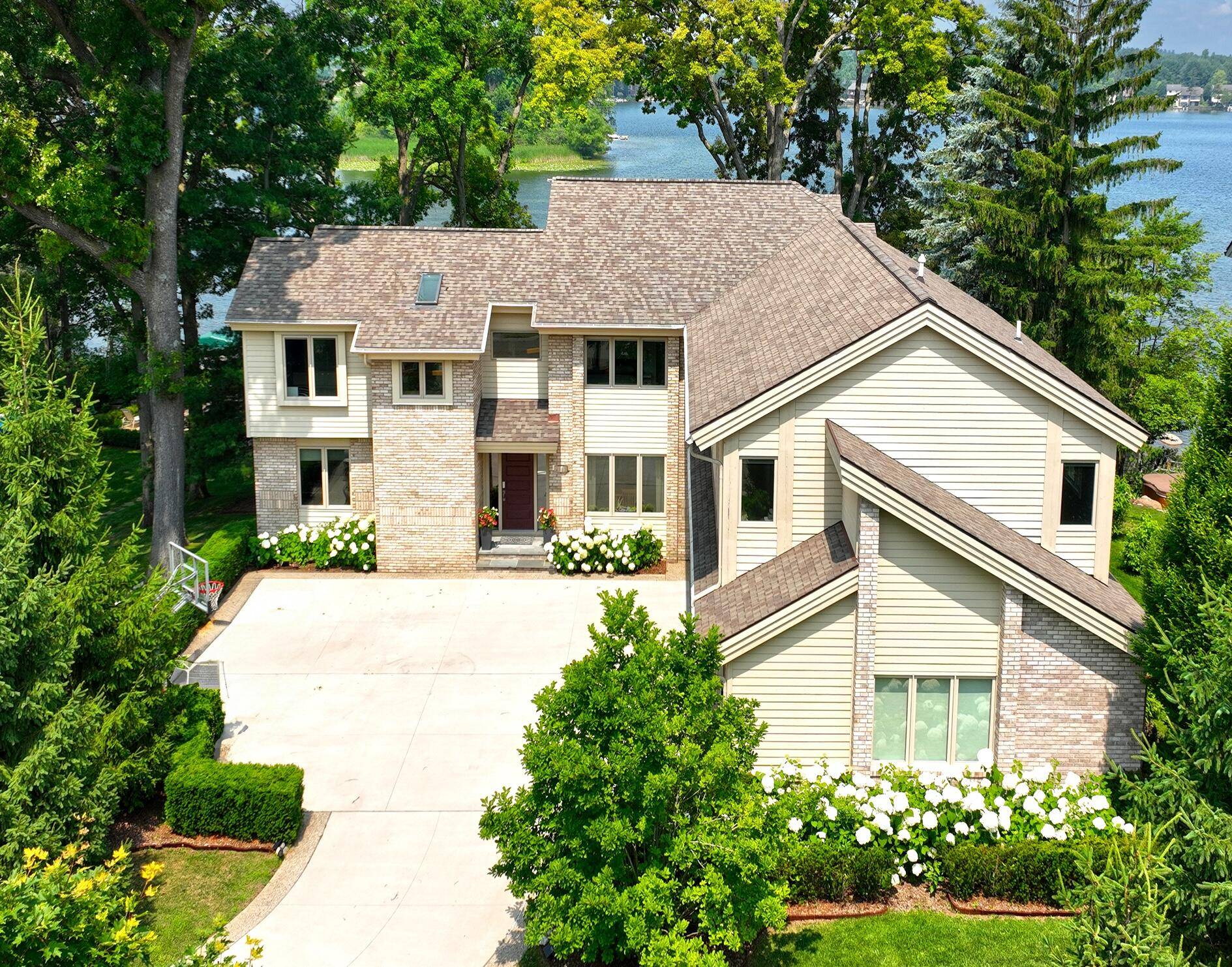 Lake Orion, MI 48360,2380 Galaxy Way