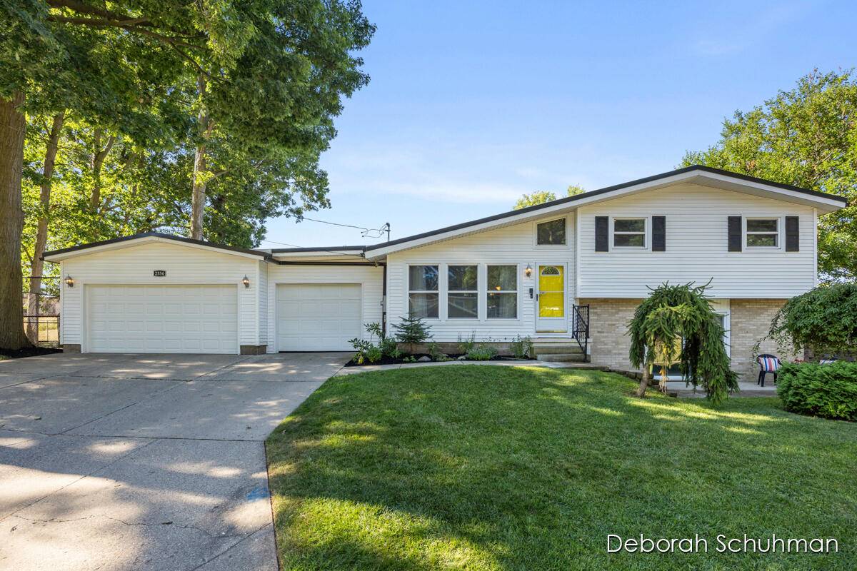 Wyoming, MI 49519,2334 Holliday SW Drive