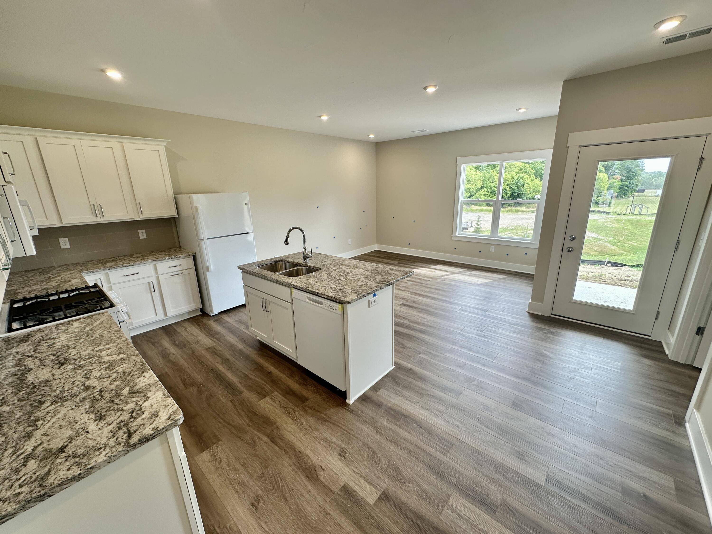 Lake Odessa, MI 48849,874 3rd Avenue #12