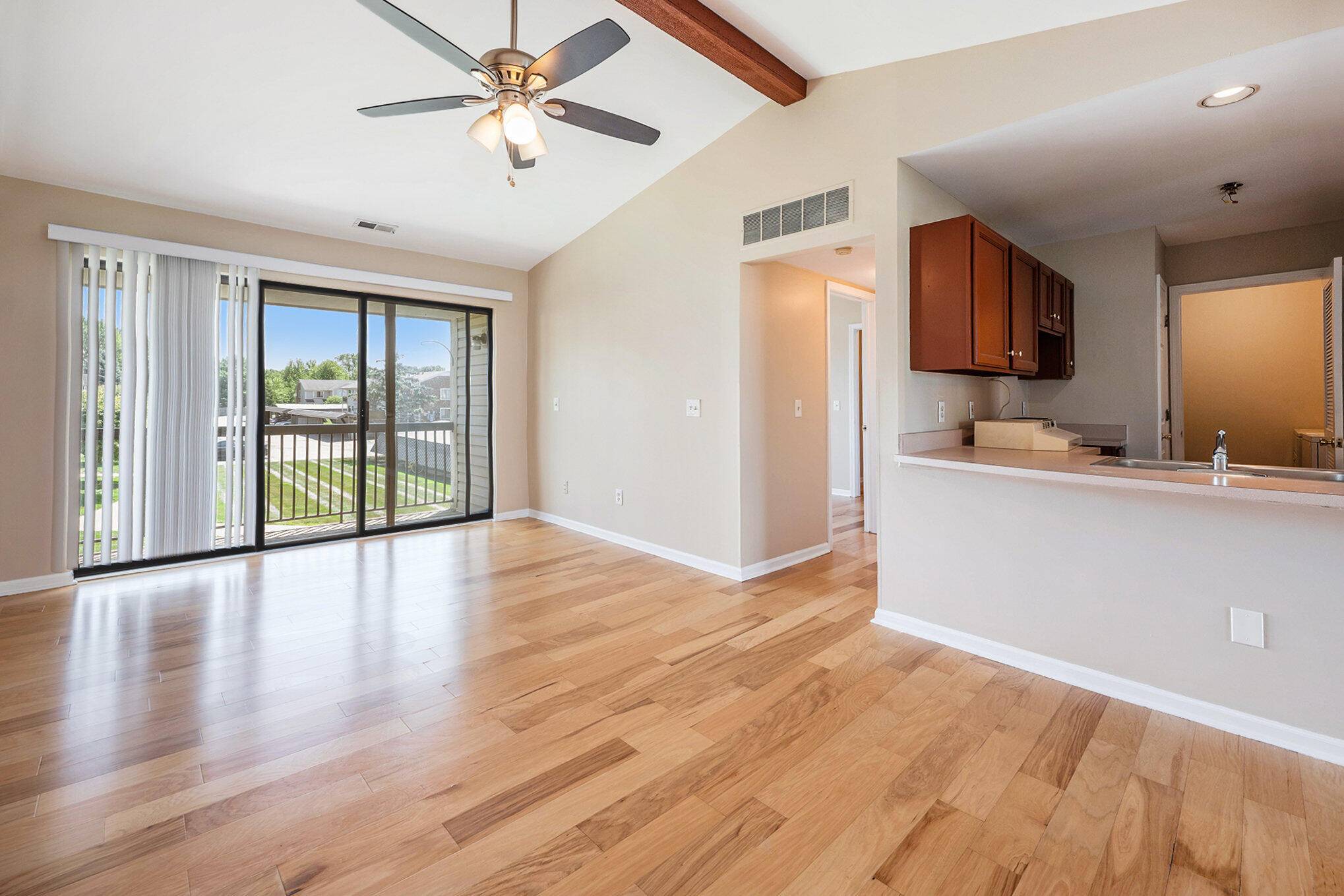 Roseville, MI 48066,30785 Hidden Pines Lane Lane #34