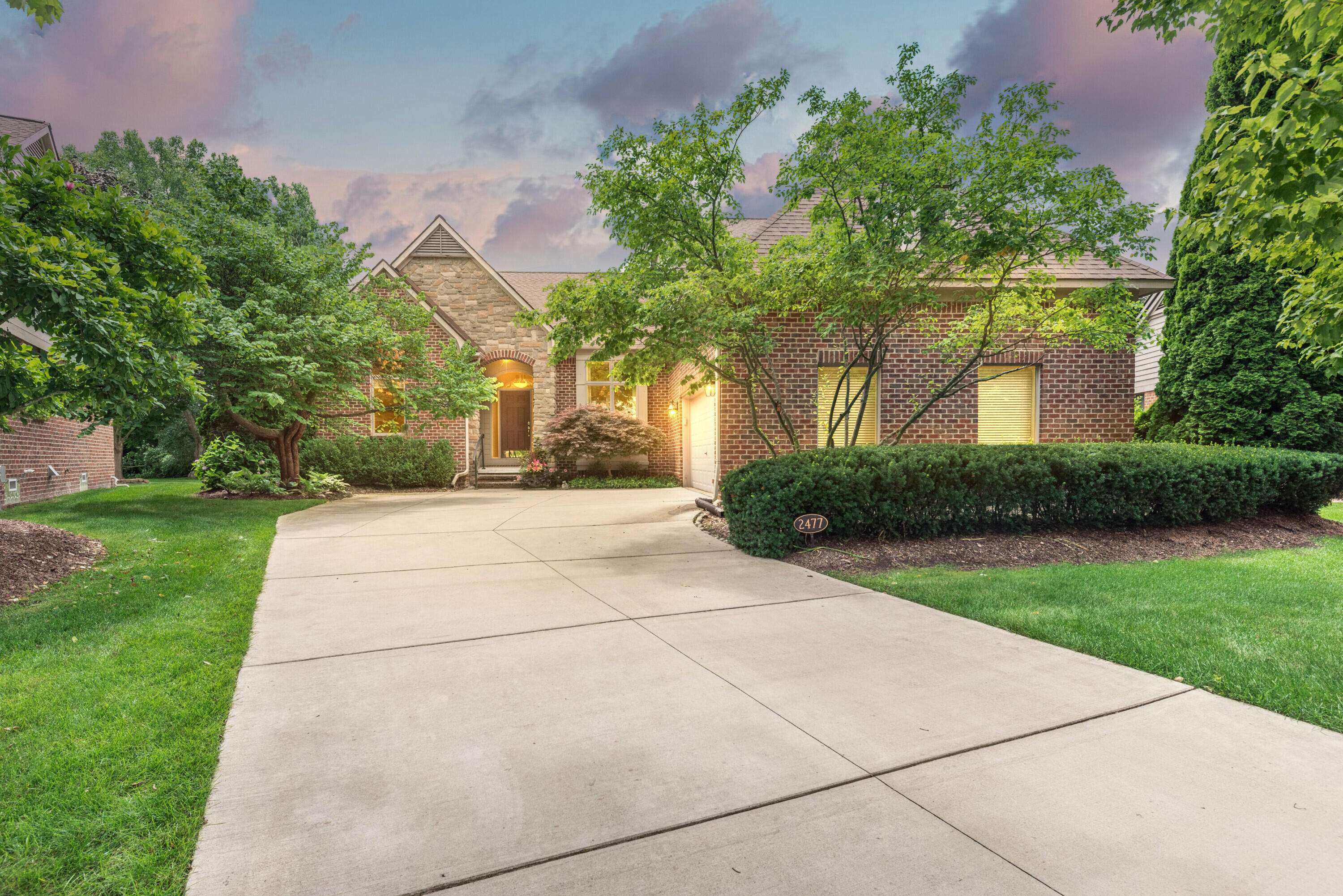 Ann Arbor, MI 48108,2477 Winged Foot Court