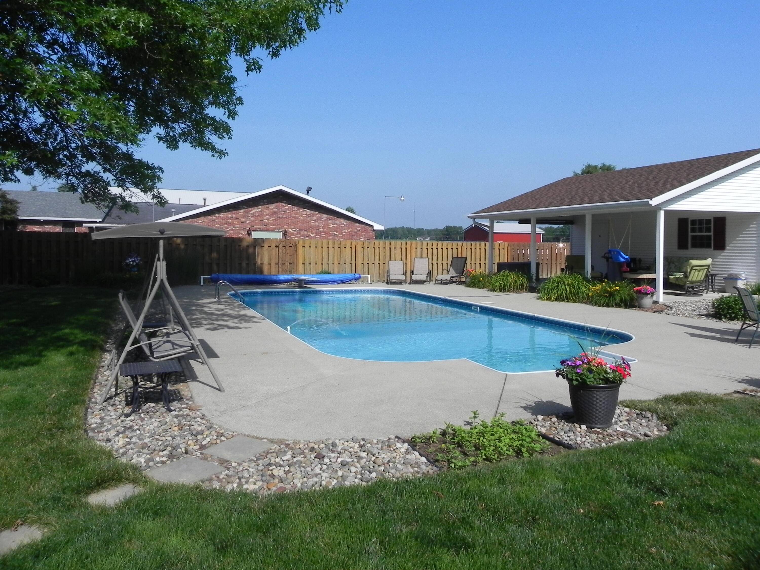 Colon, MI 49040,906 Bowman Street