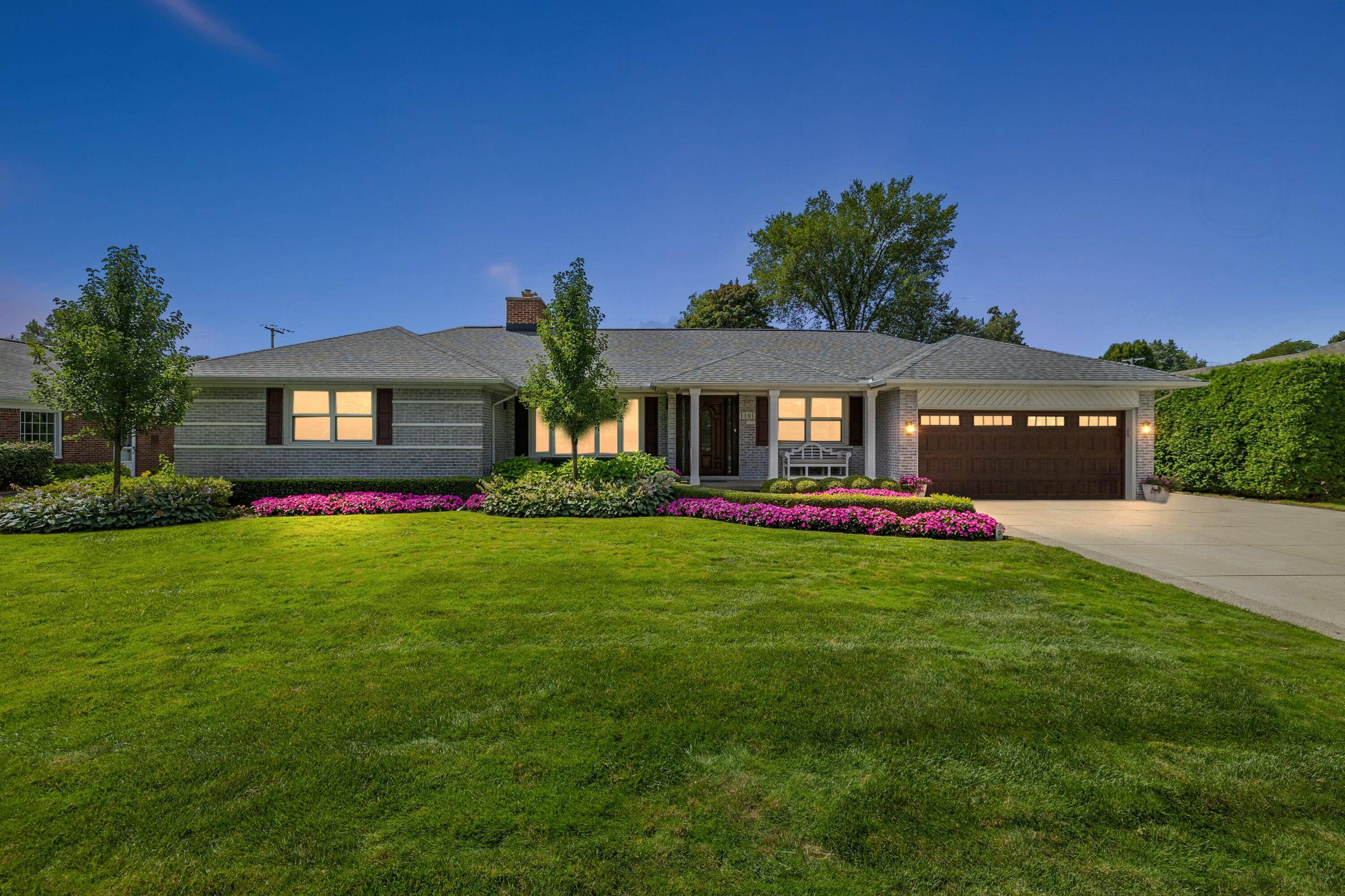 Grosse Pointe Woods, MI 48236,1191 S Renaud Road
