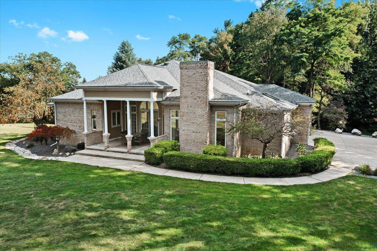 Howell, MI 48843,2950 High Hillcrest Drive