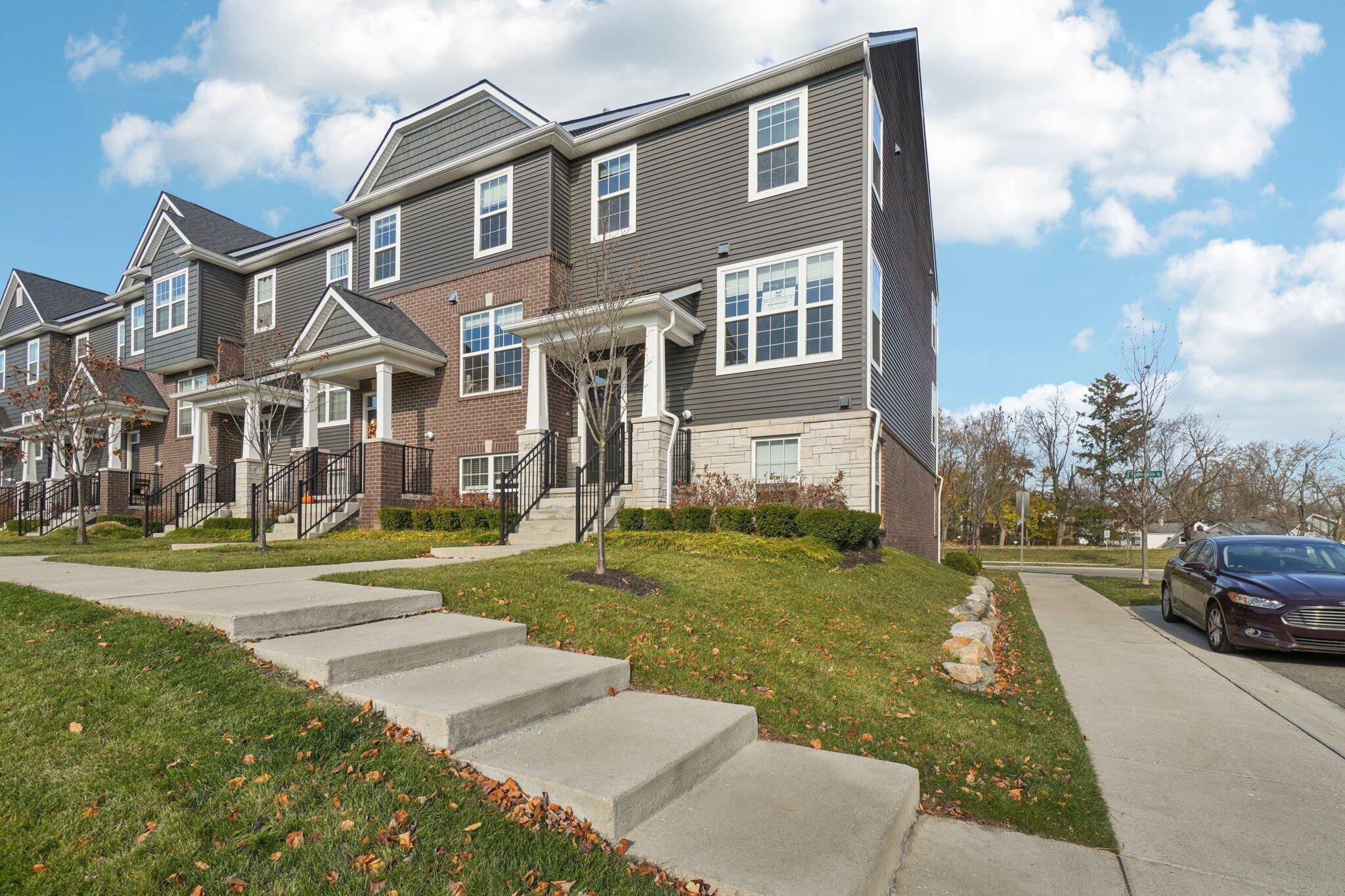 Plymouth, MI 48170,202 N Sydney Court