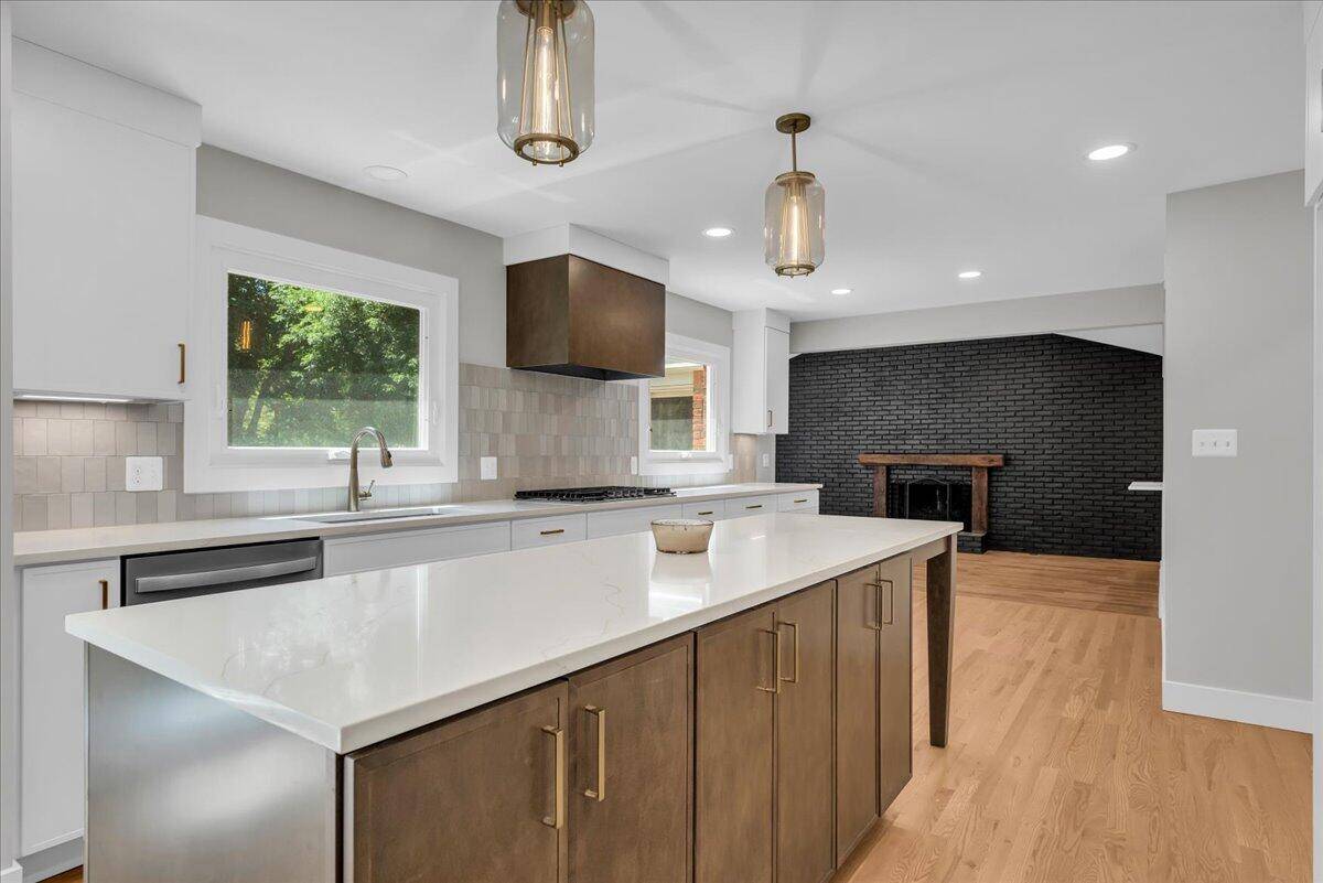 Troy, MI 48084,3729 Boulder Drive