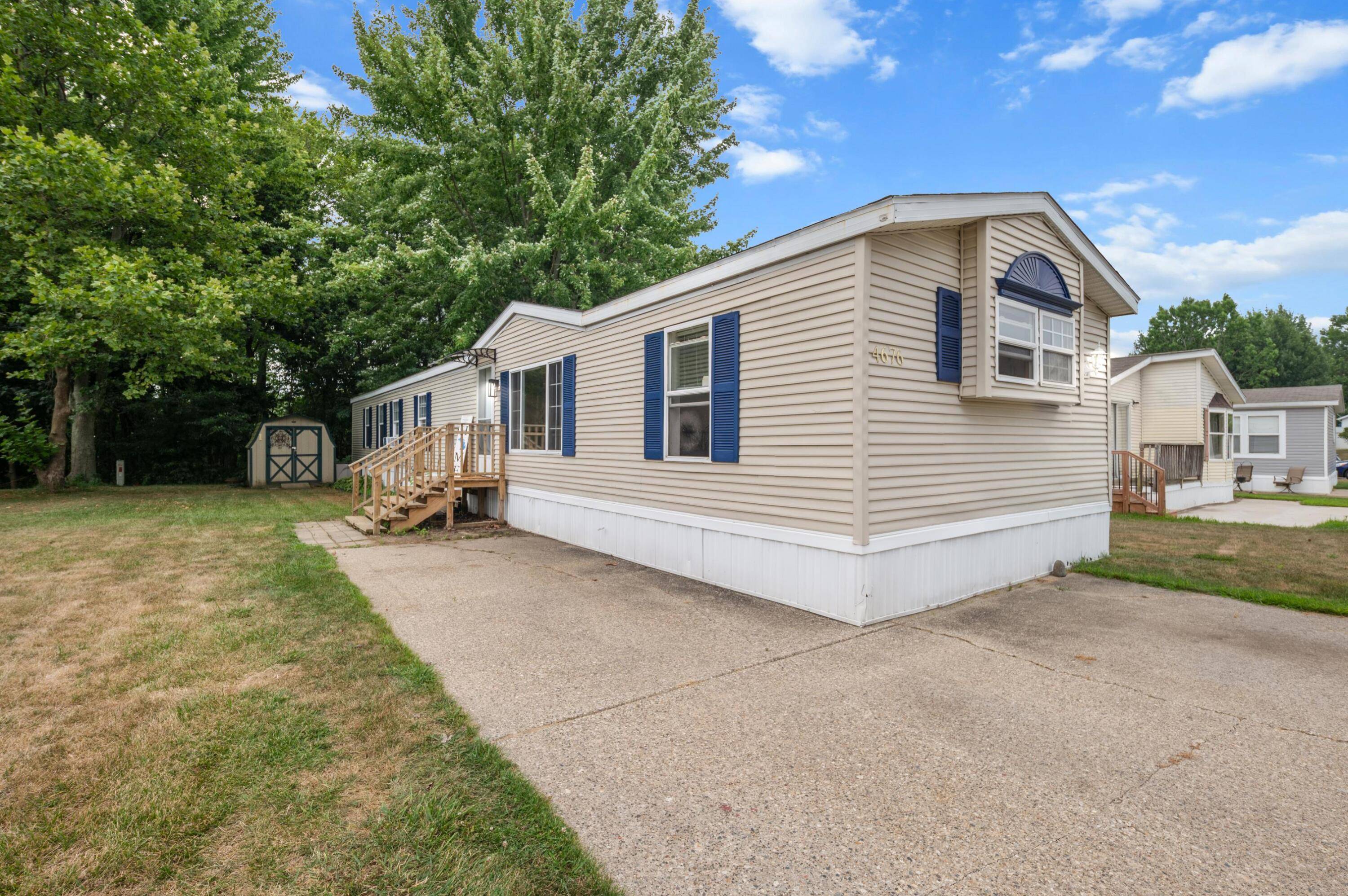 Walker, MI 49534,4676 Gardens NW Boulevard