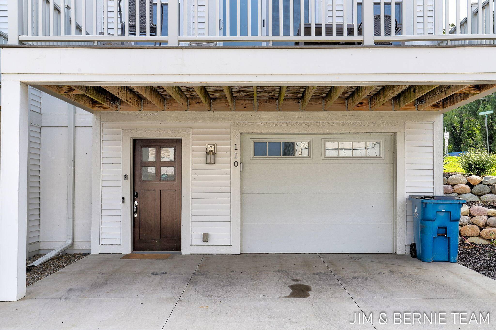 Douglas, MI 49406,110 Keewatin Court #15