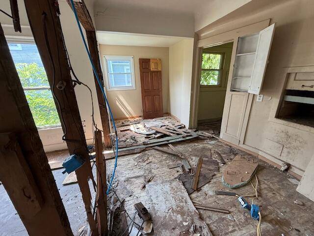 Jackson, MI 49203,1026 Carl Breeding Way