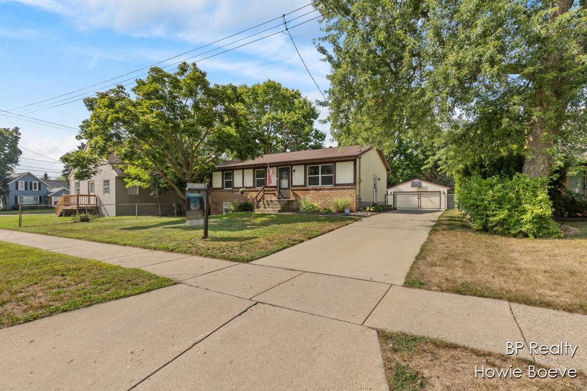 Grandville, MI 49418,4383 40th SW Street