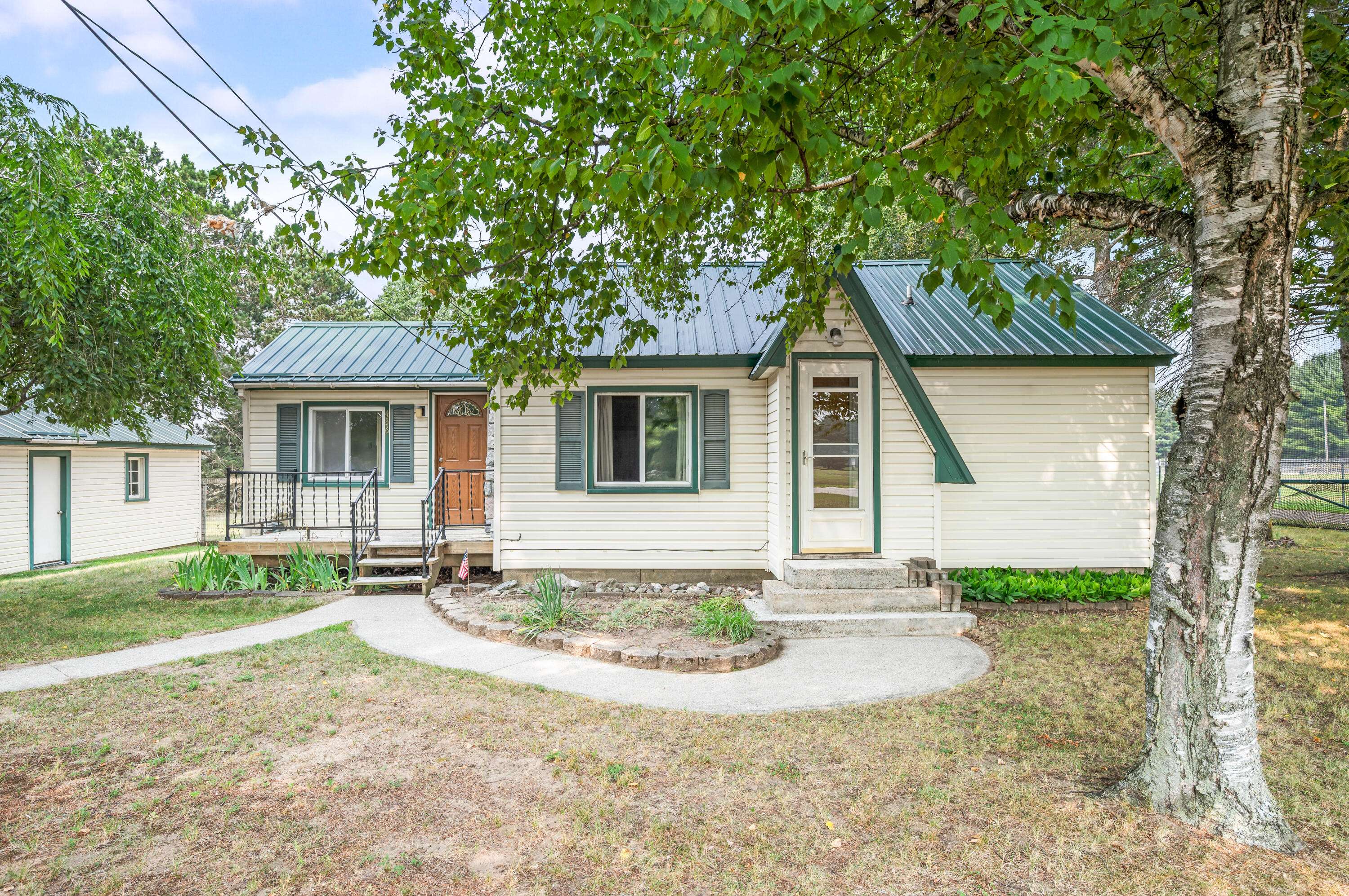 Big Rapids, MI 49307,436 S Bronson Avenue