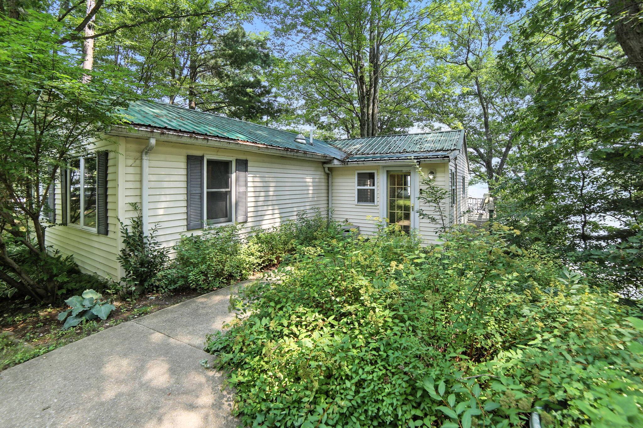 Leroy, MI 49655,17404 W Rose Lake Road