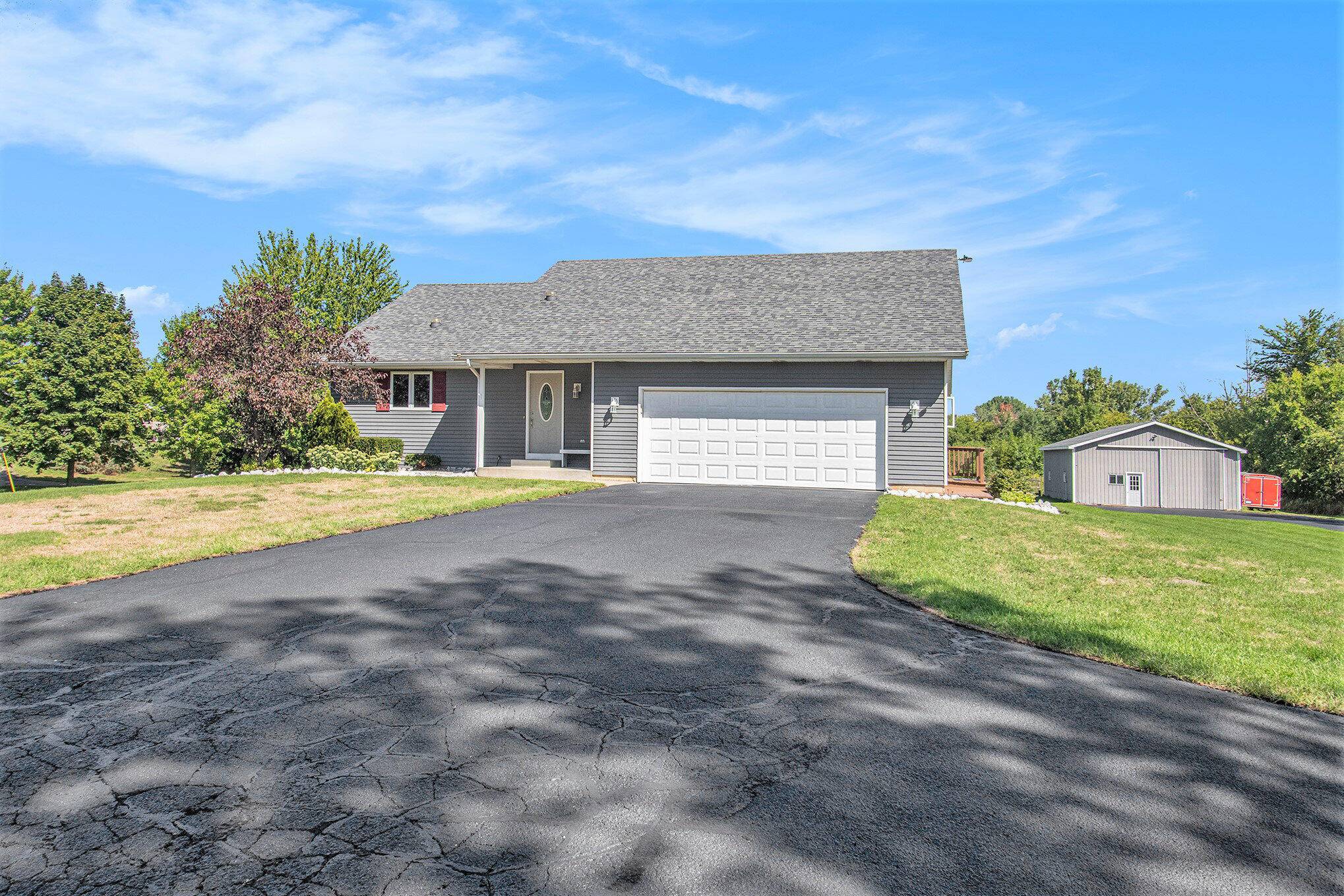 Holland, MI 49423,6103 142nd Avenue