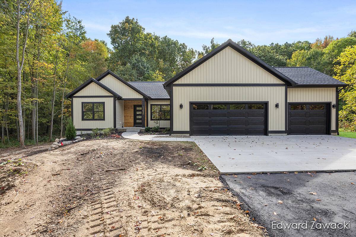 Rockford, MI 49341,11020 Hidden Pond NE Drive