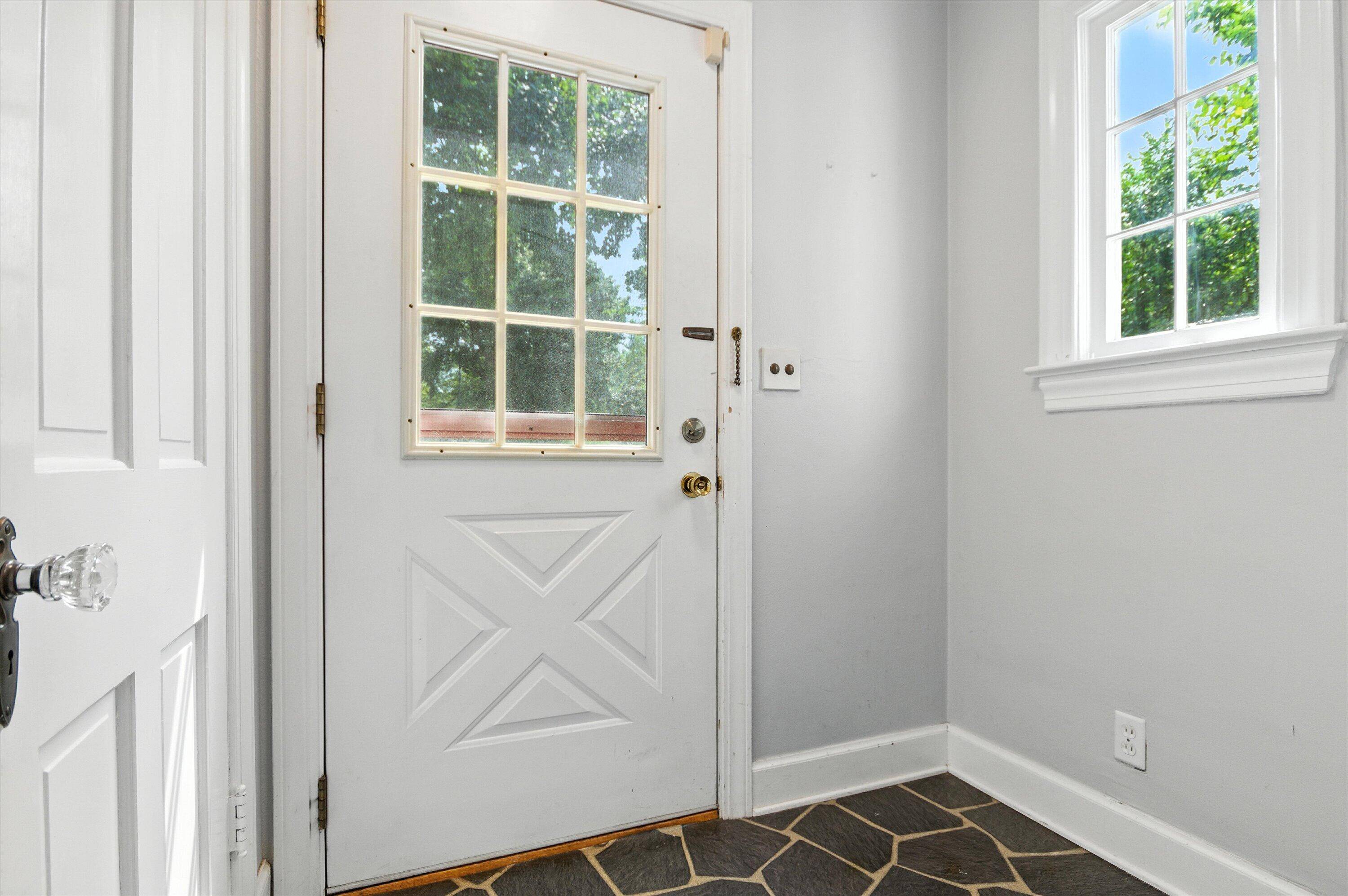 Ann Arbor, MI 48104,1517 E Stadium Boulevard