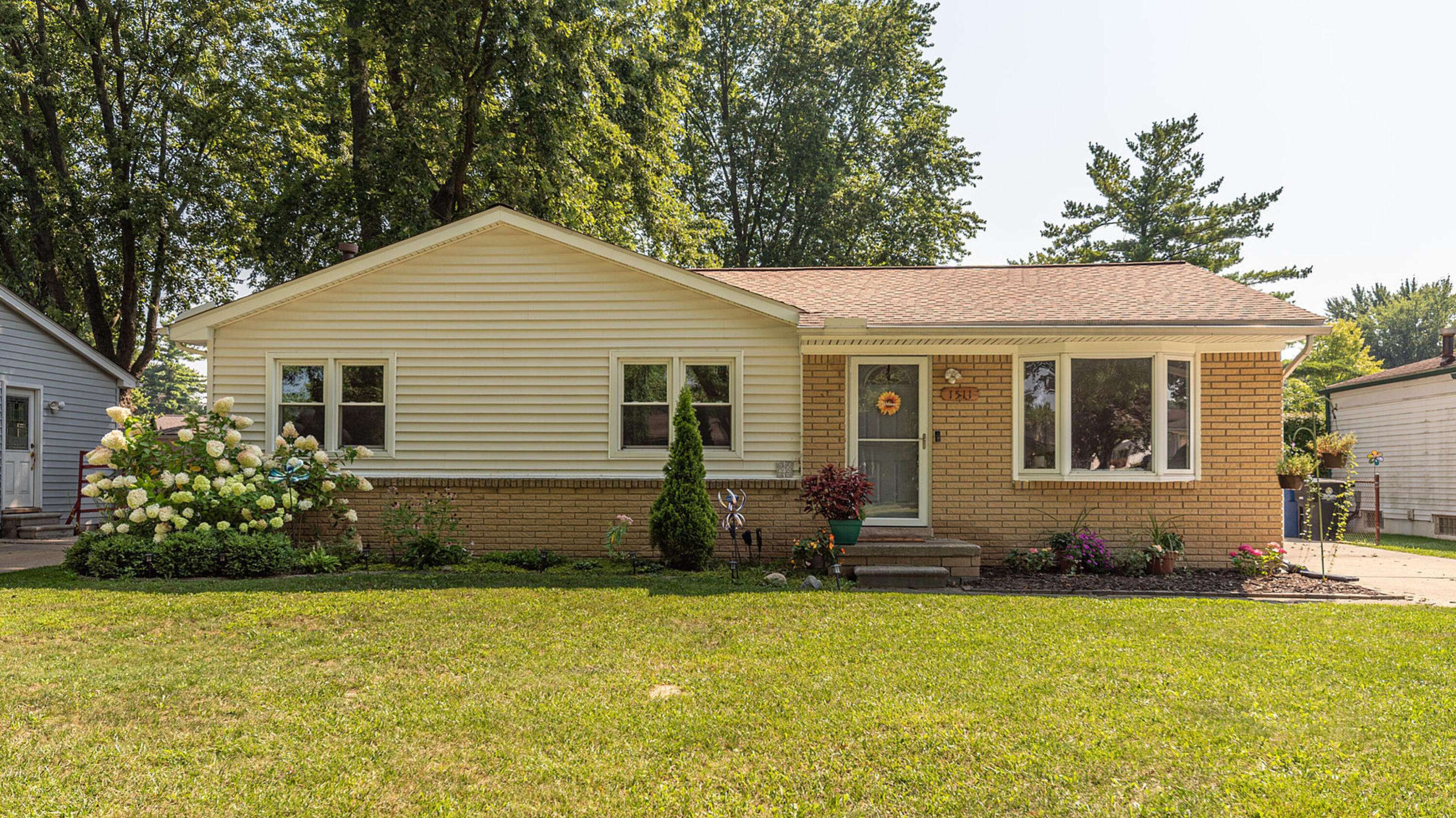 Westland, MI 48186,1511 Barchester Street