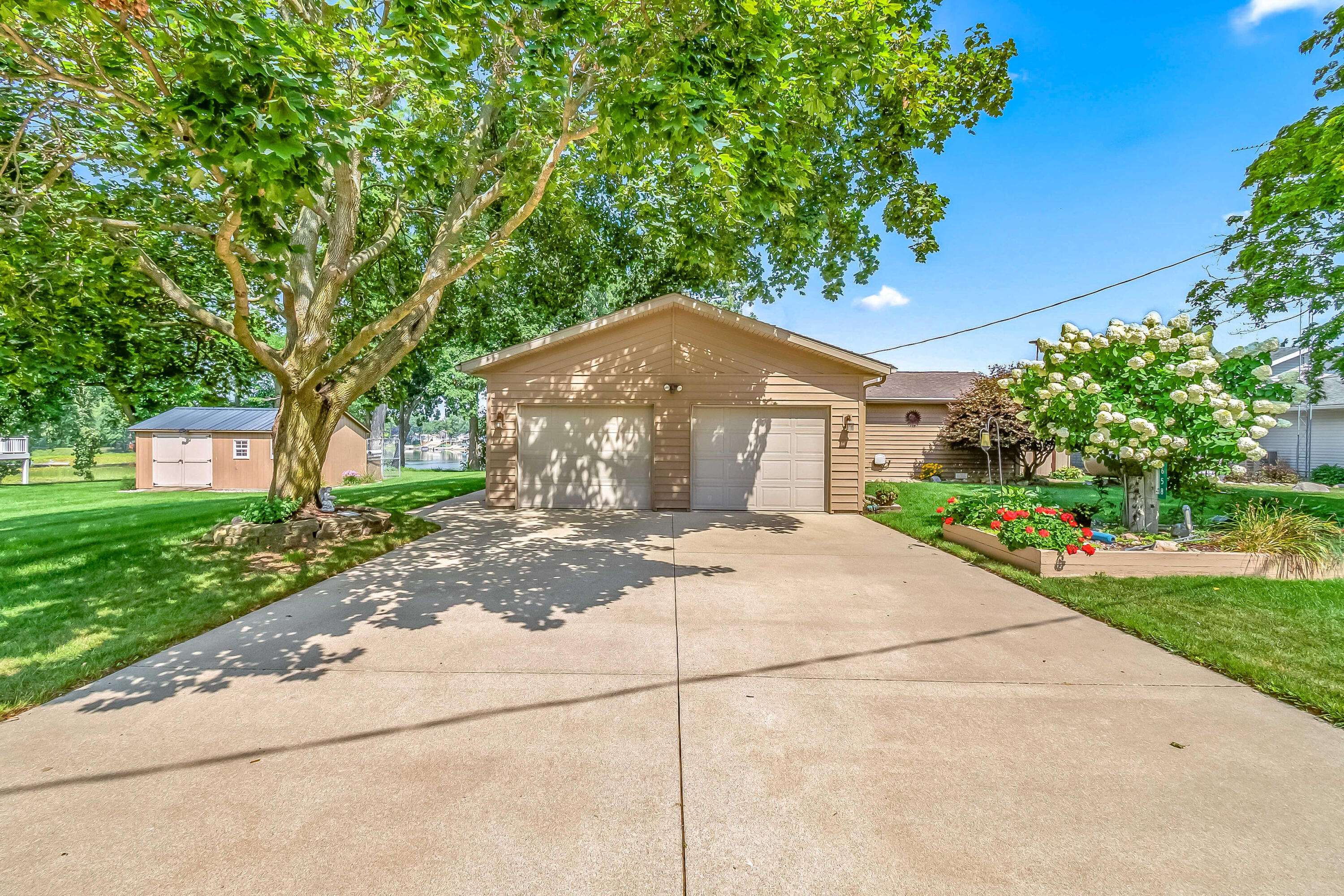 Bronson, MI 49028,658 Fair Drive