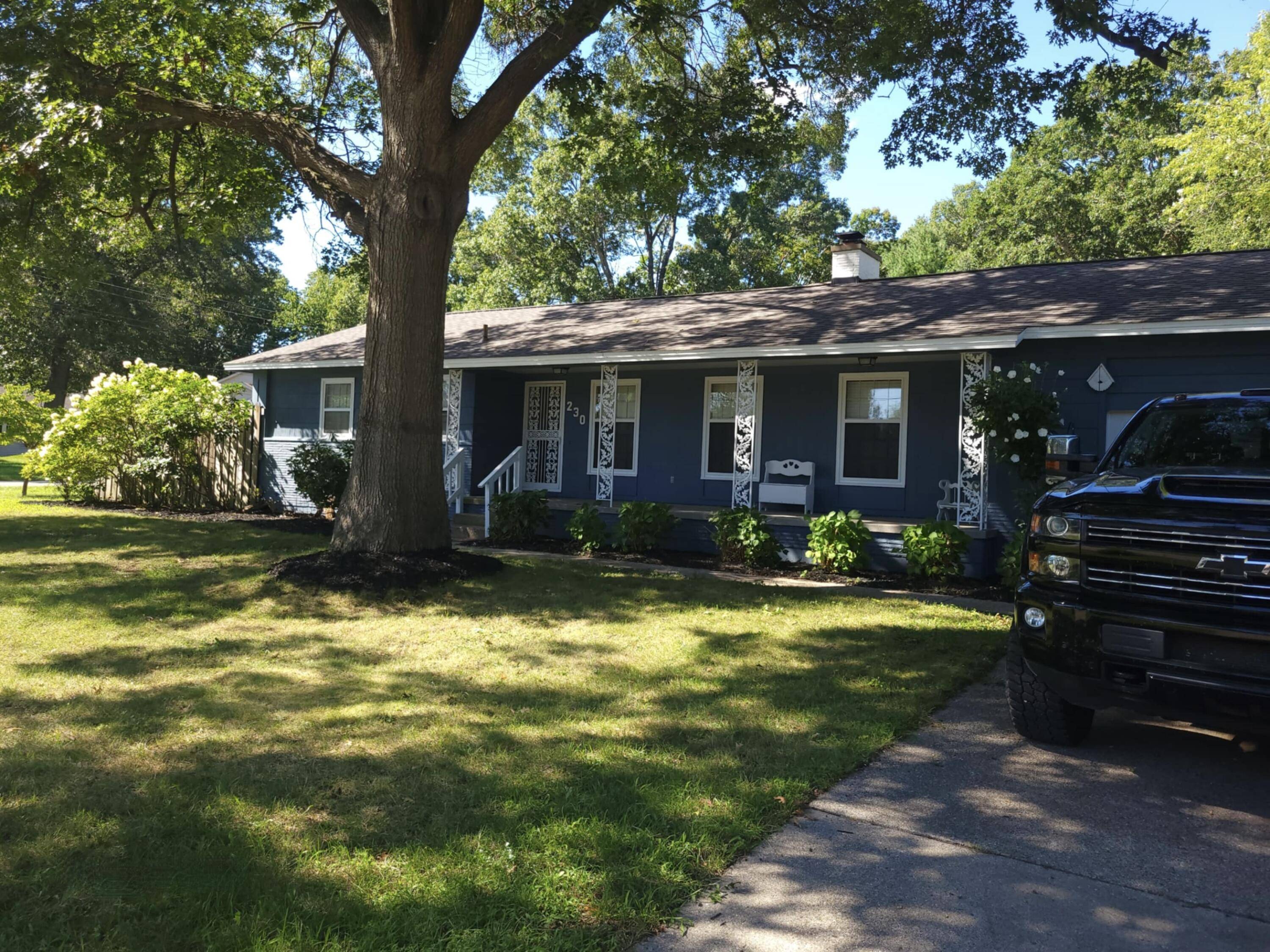 North Muskegon, MI 49445,230 California Avenue