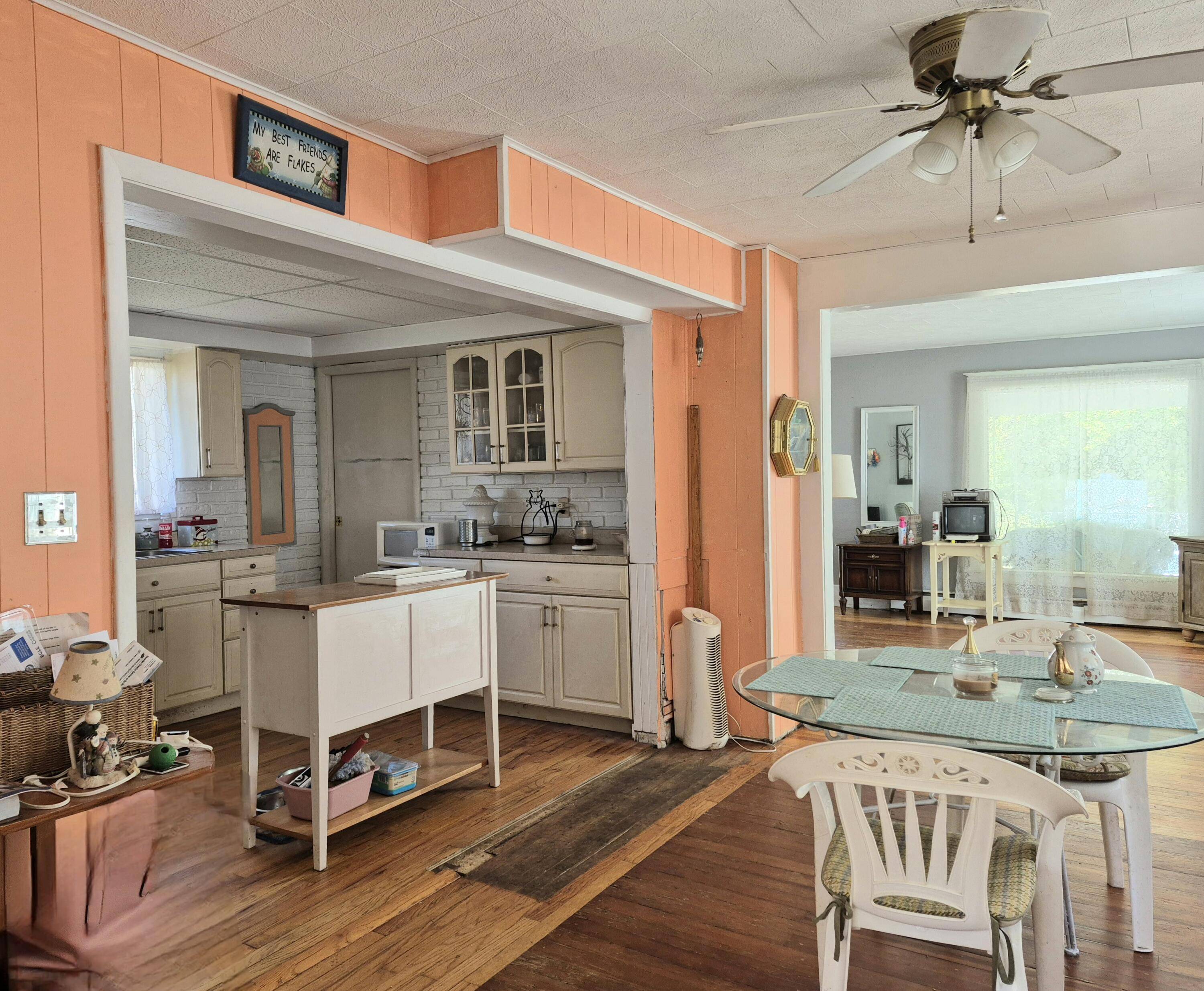 Hillsdale, MI 49242,10 Armstrong