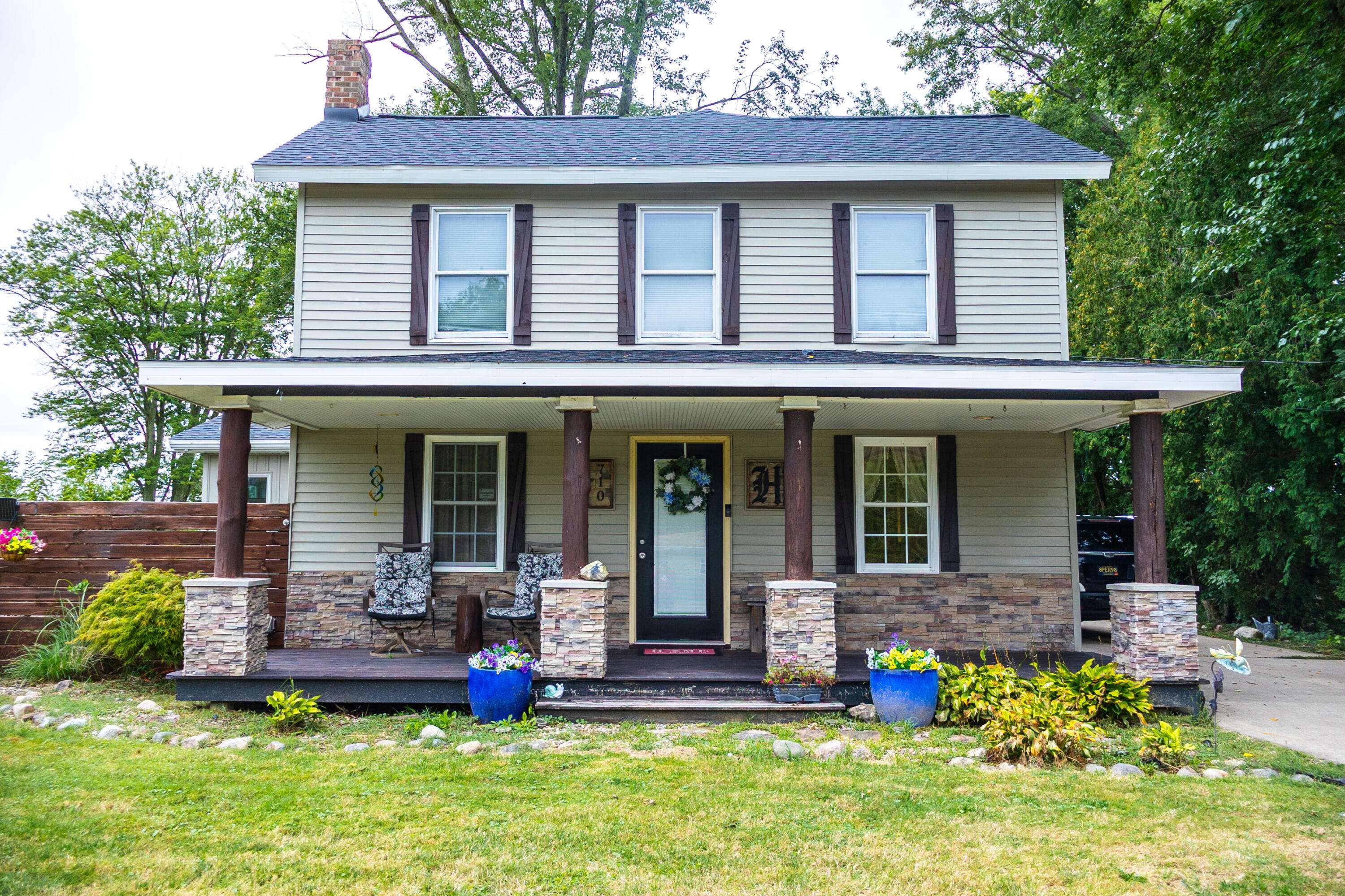 Three Oaks, MI 49128,710 S Elm Street