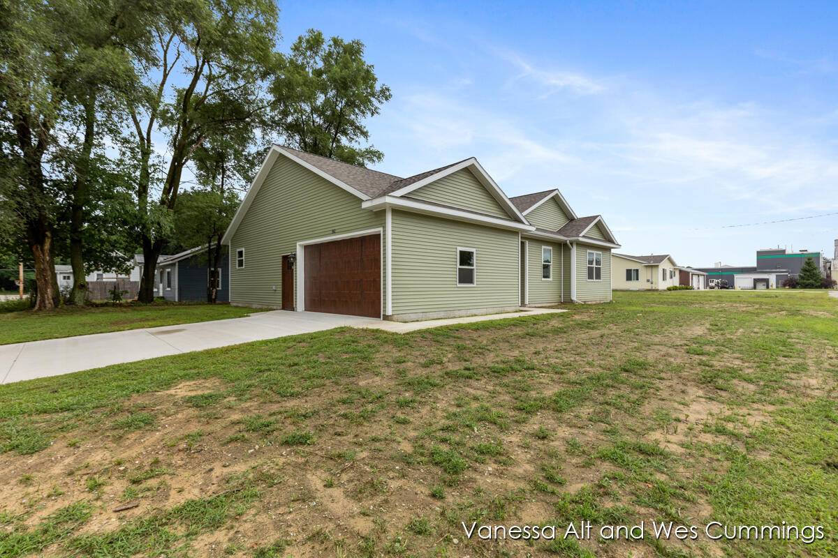 Belding, MI 48809,902 N York Street