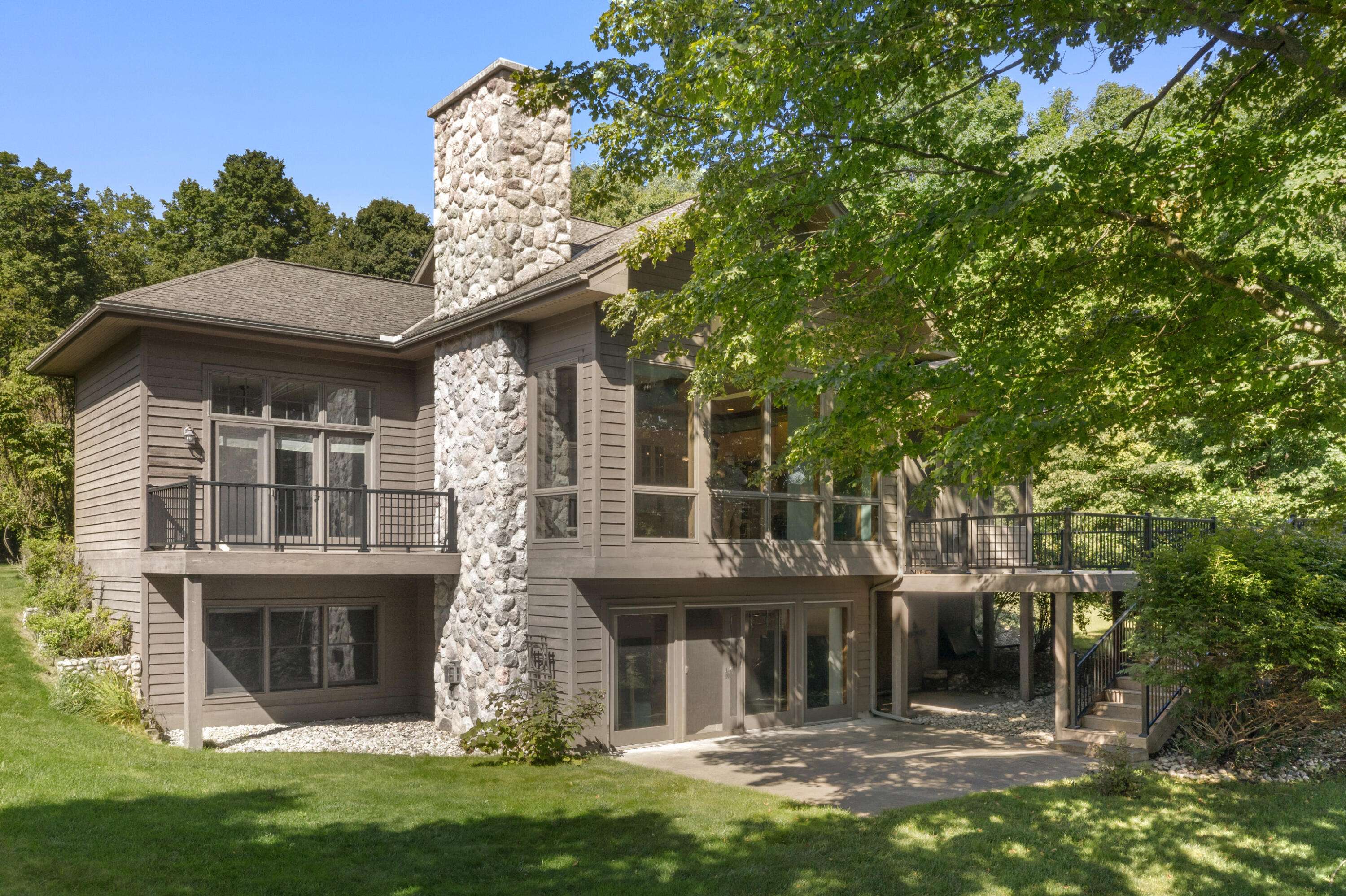 Bear Lake, MI 49614,11775 Golfview Drive