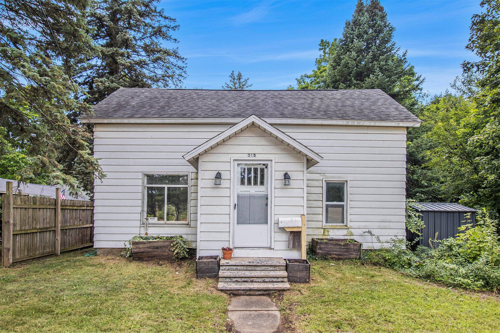 Plainwell, MI 49080,315 W Allegan Street