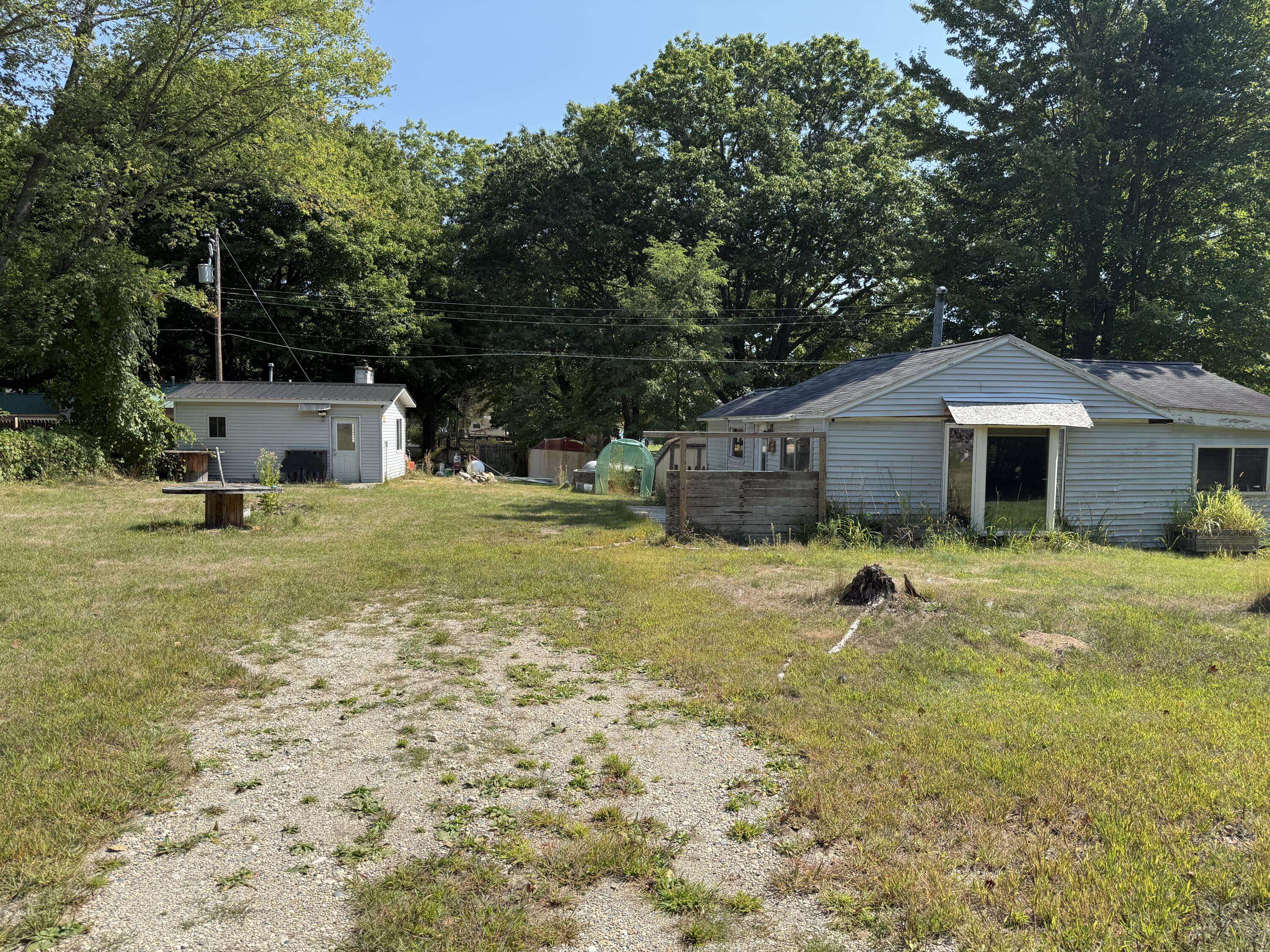 Mecosta, MI 49332,14310 90th. Avenue