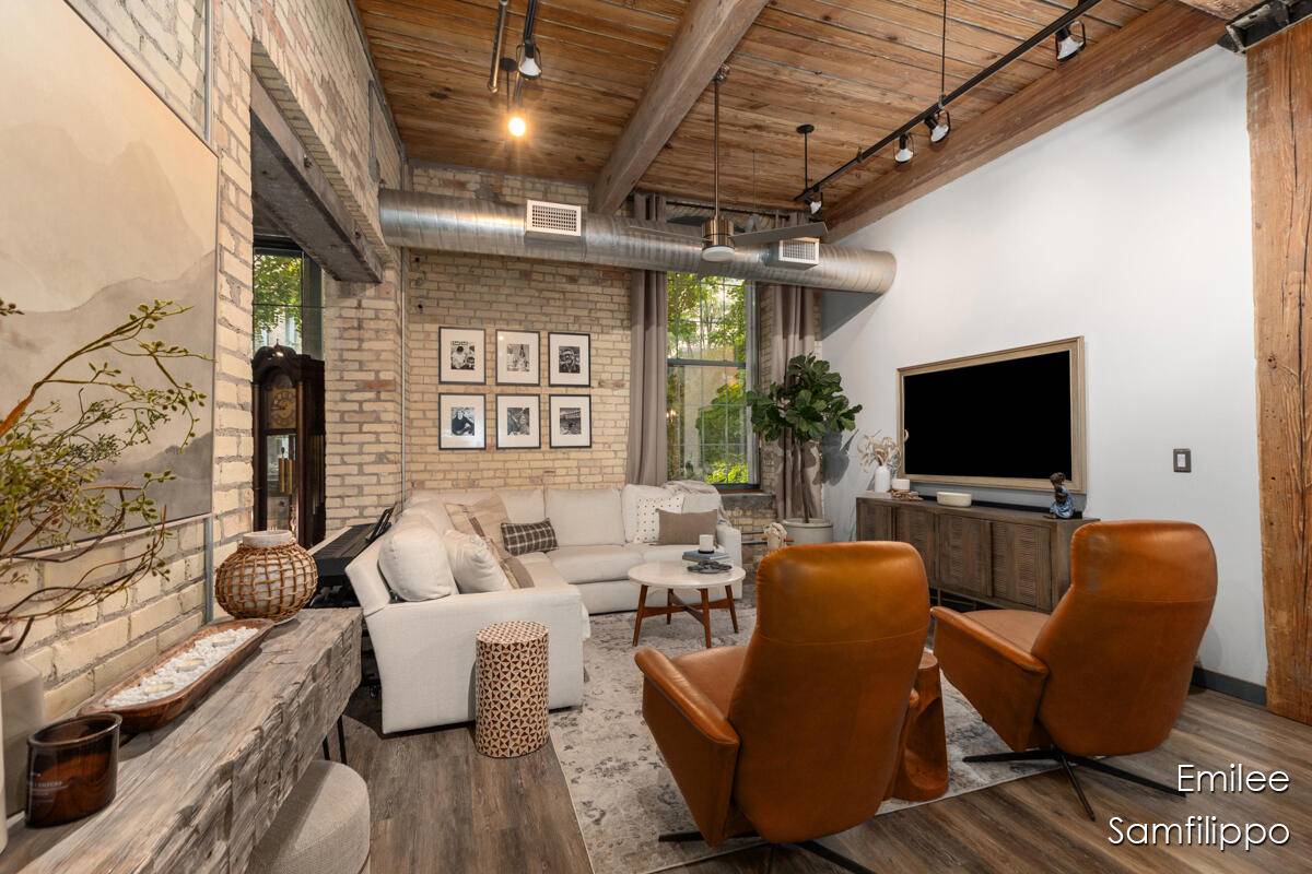 Grand Rapids, MI 49503,940 Monroe NW Avenue #101