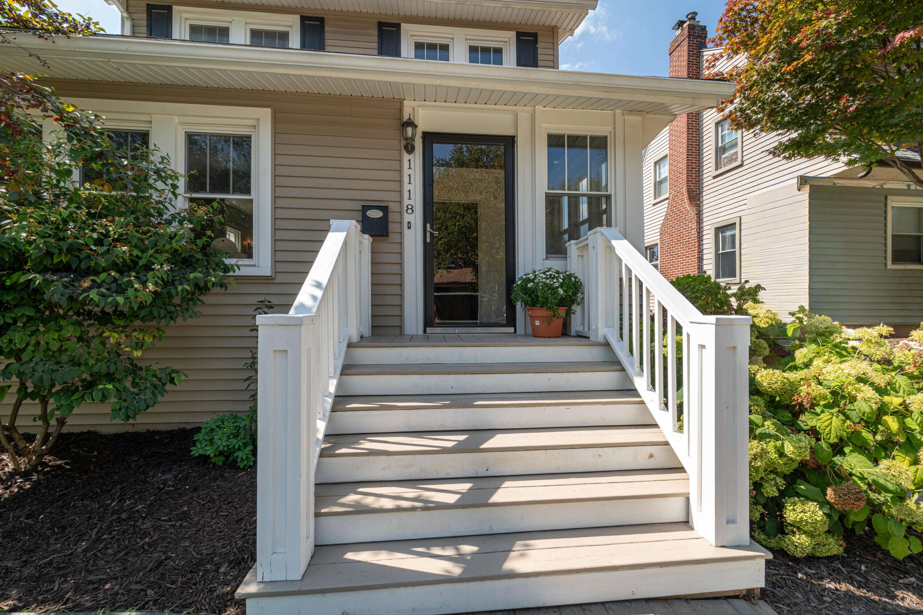 Royal Oak, MI 48067,1118 Longfellow Avenue