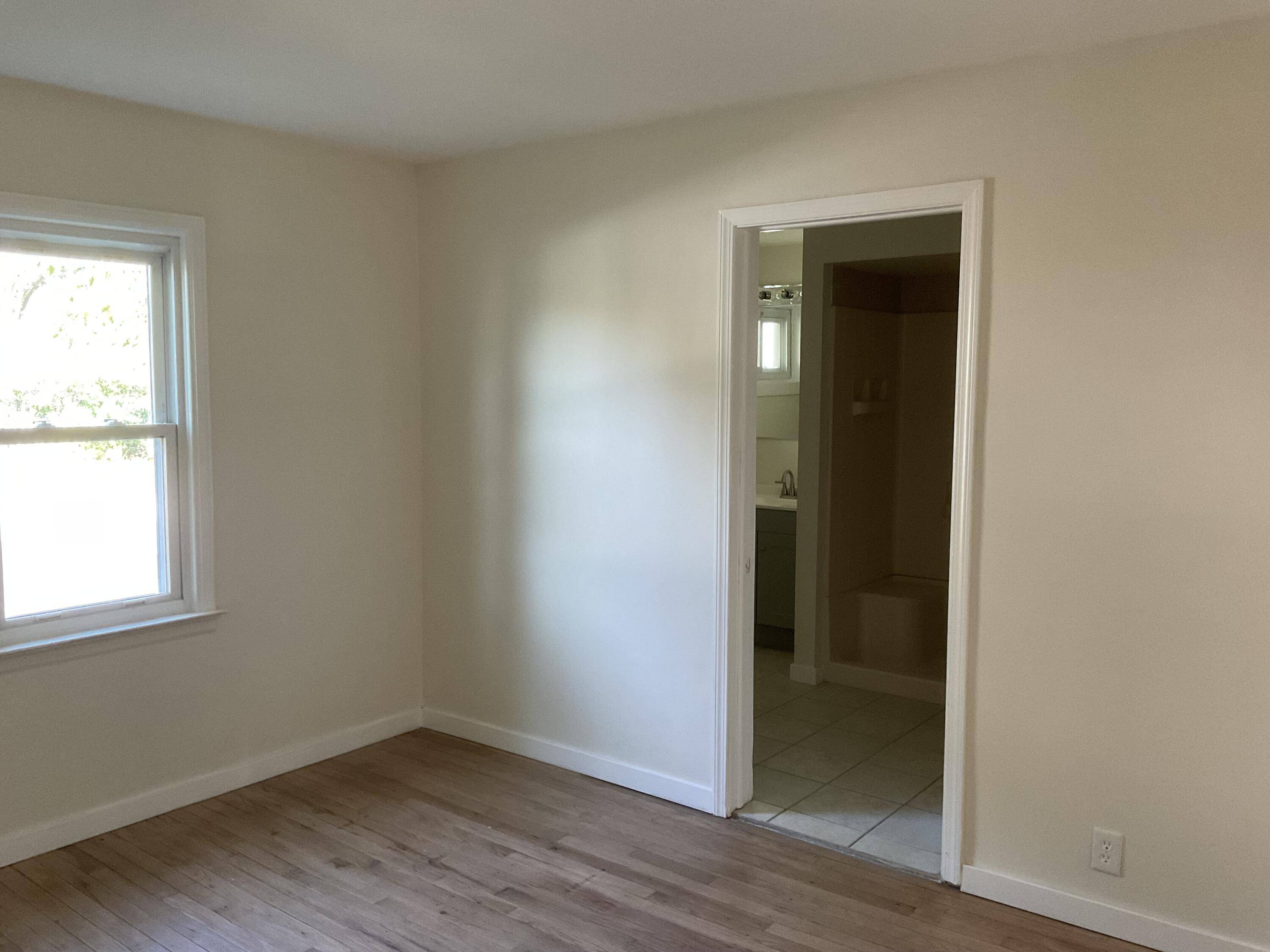 Grand Rapids, MI 49548,623 52nd SE Street